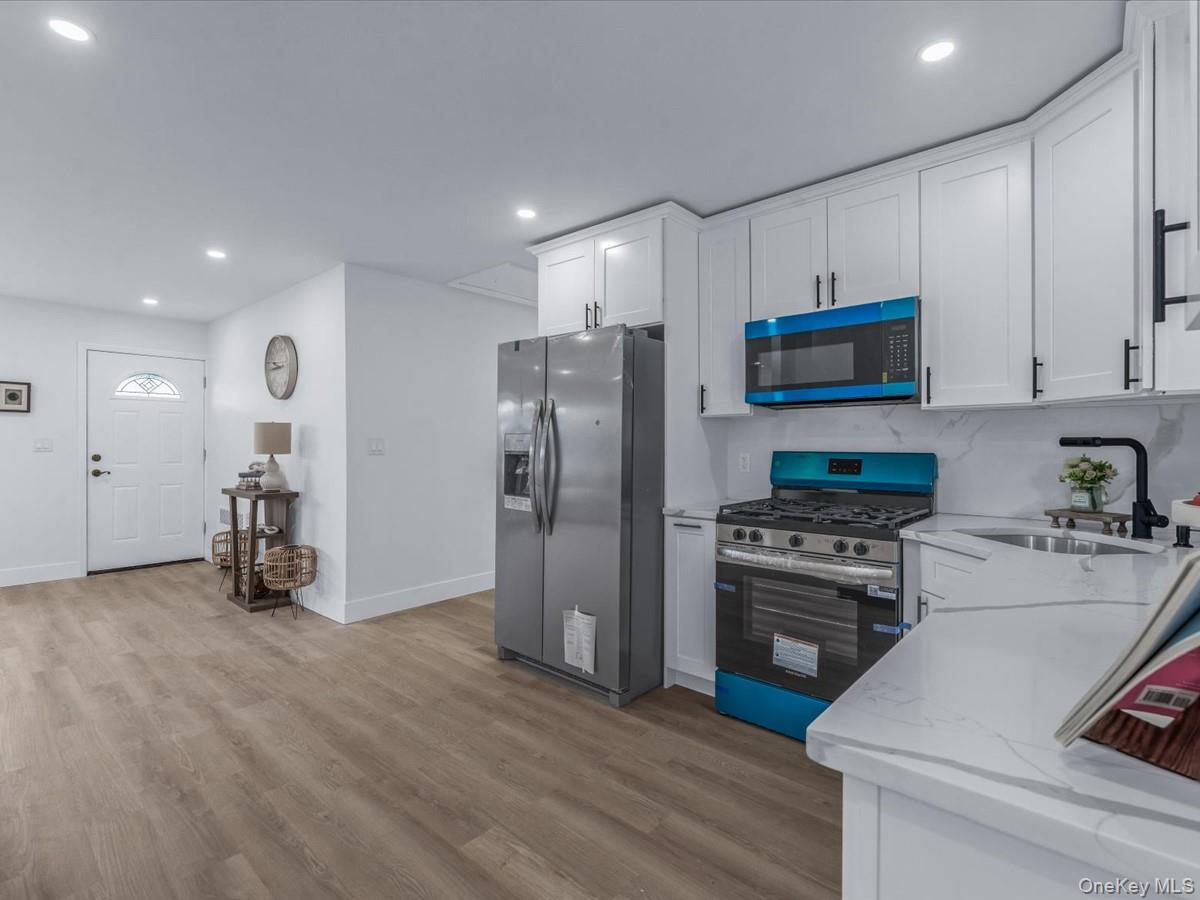 #11 photo, 233 Lee Avenue, ナッソー郡 Hicksville , NY 11801