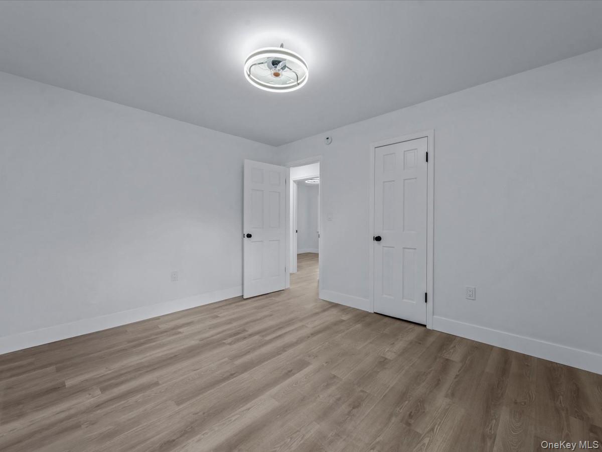 #13 photo, 233 Lee Avenue, ナッソー郡 Hicksville , NY 11801