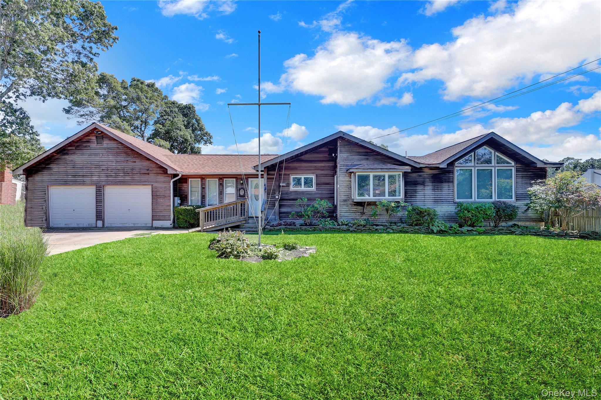 #1 photo, 16 Flintlock Drive, Shirley , NY 11967