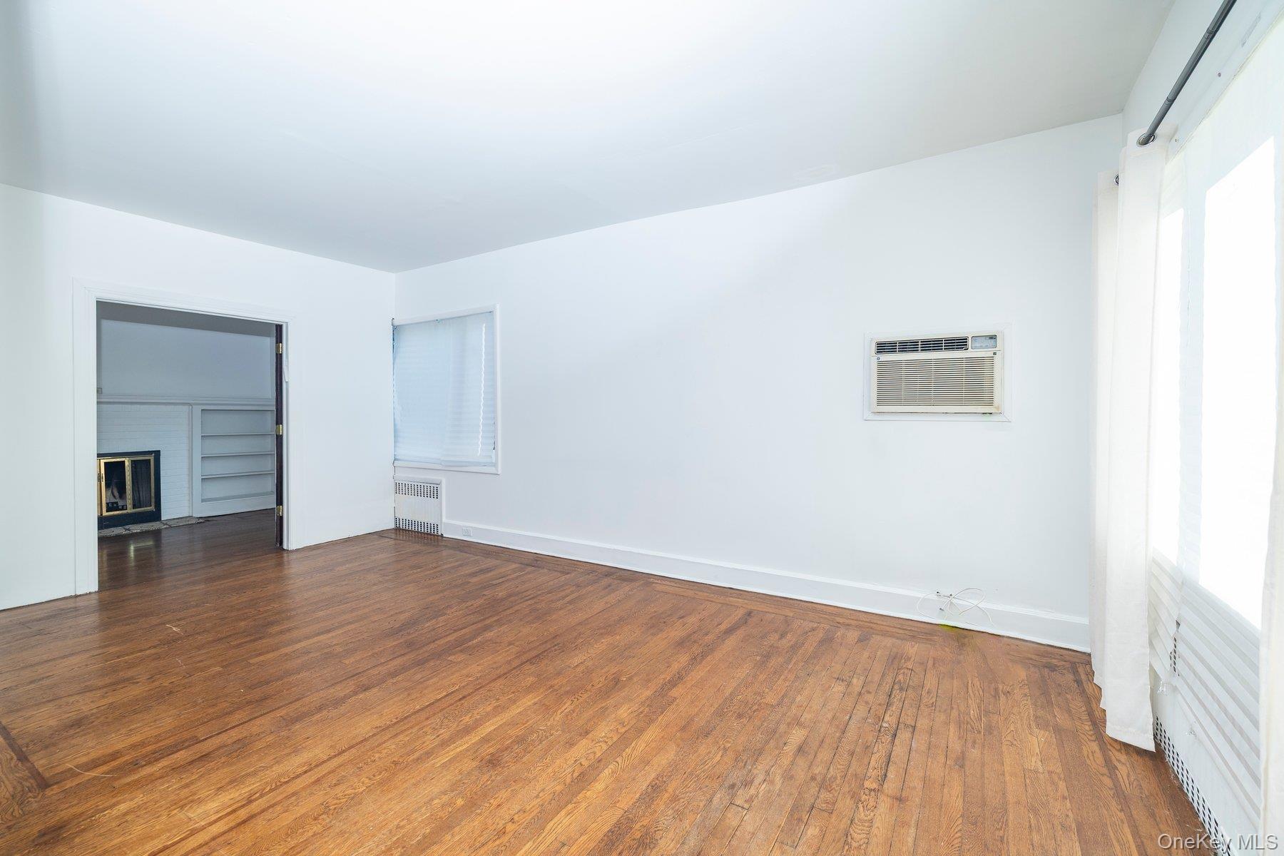 #16 photo, 888 Cambridge Road, ナッソー郡 Woodmere , NY 11598