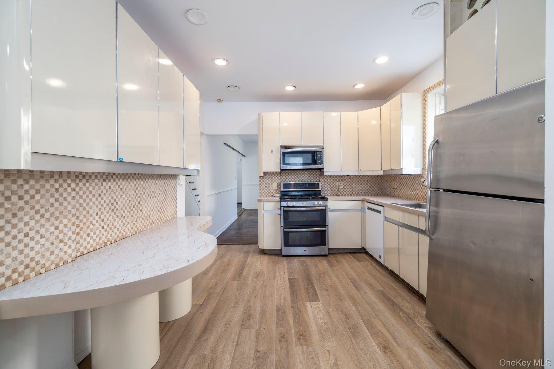 #7 photo, 888 Cambridge Road, ナッソー郡 Woodmere , NY 11598