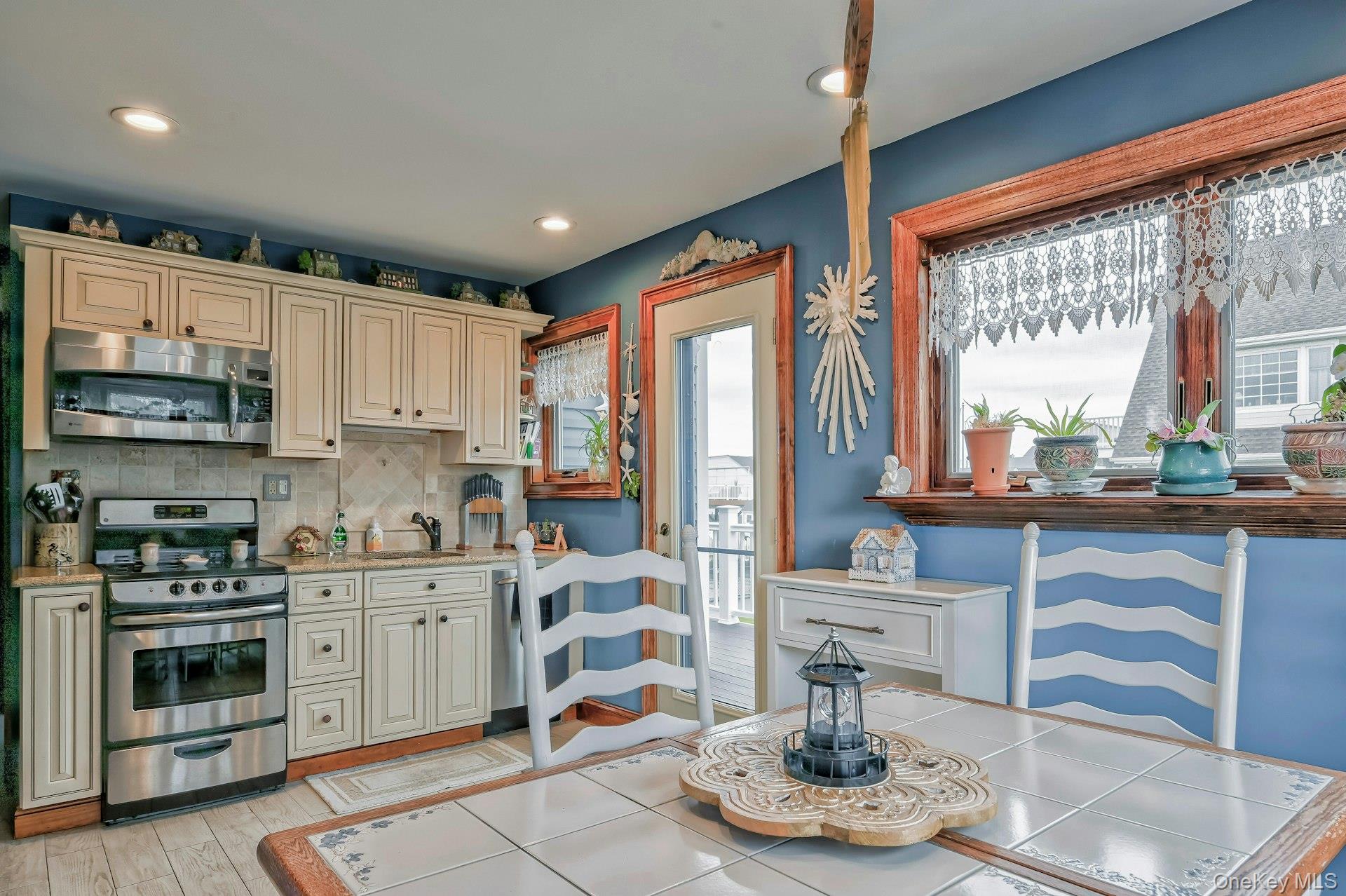 #13 photo, 2 Bayview Avenue, サフォーク郡 Lindenhurst , NY 11757