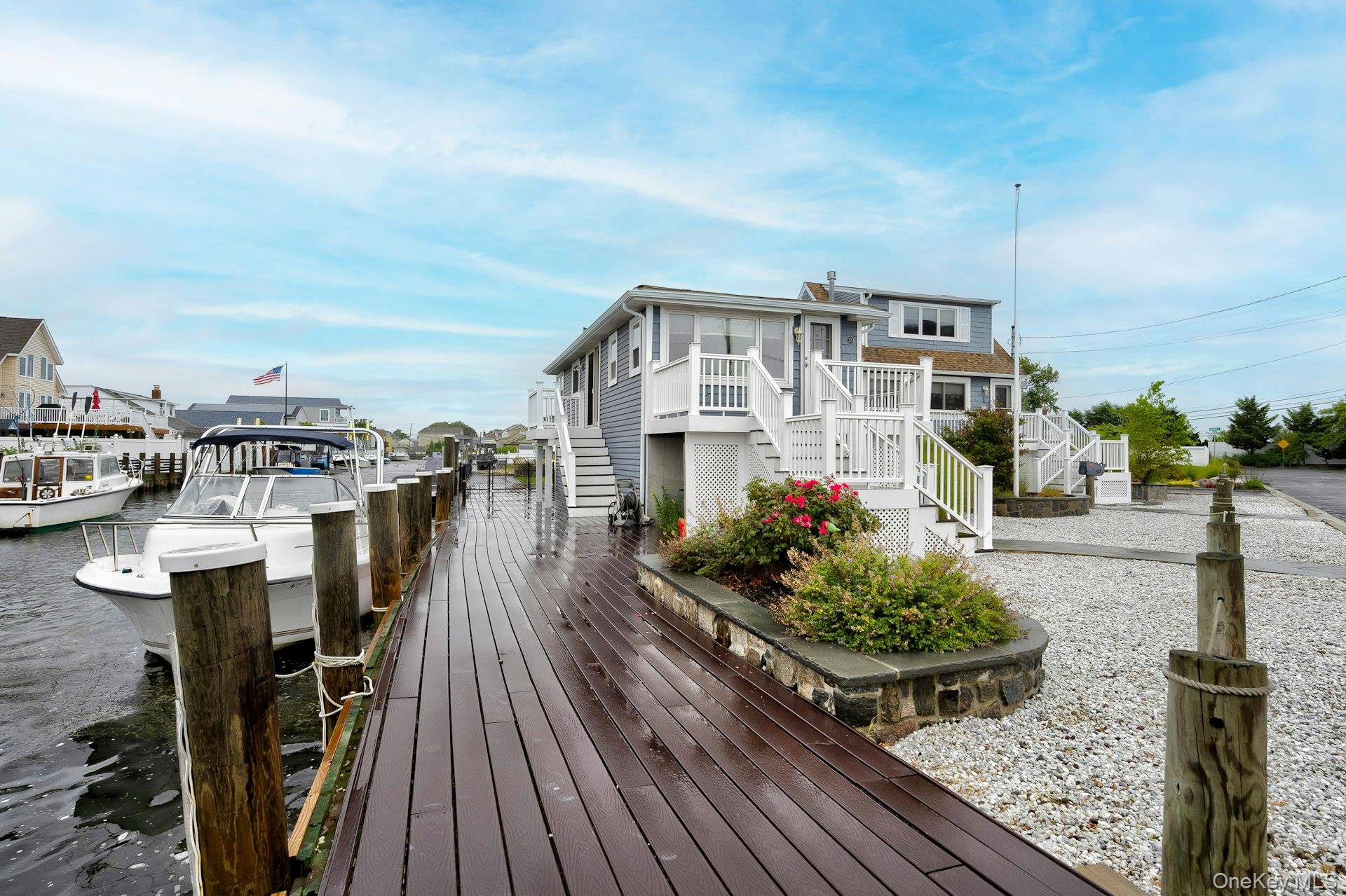 #3 photo, 2 Bayview Avenue, サフォーク郡 Lindenhurst , NY 11757