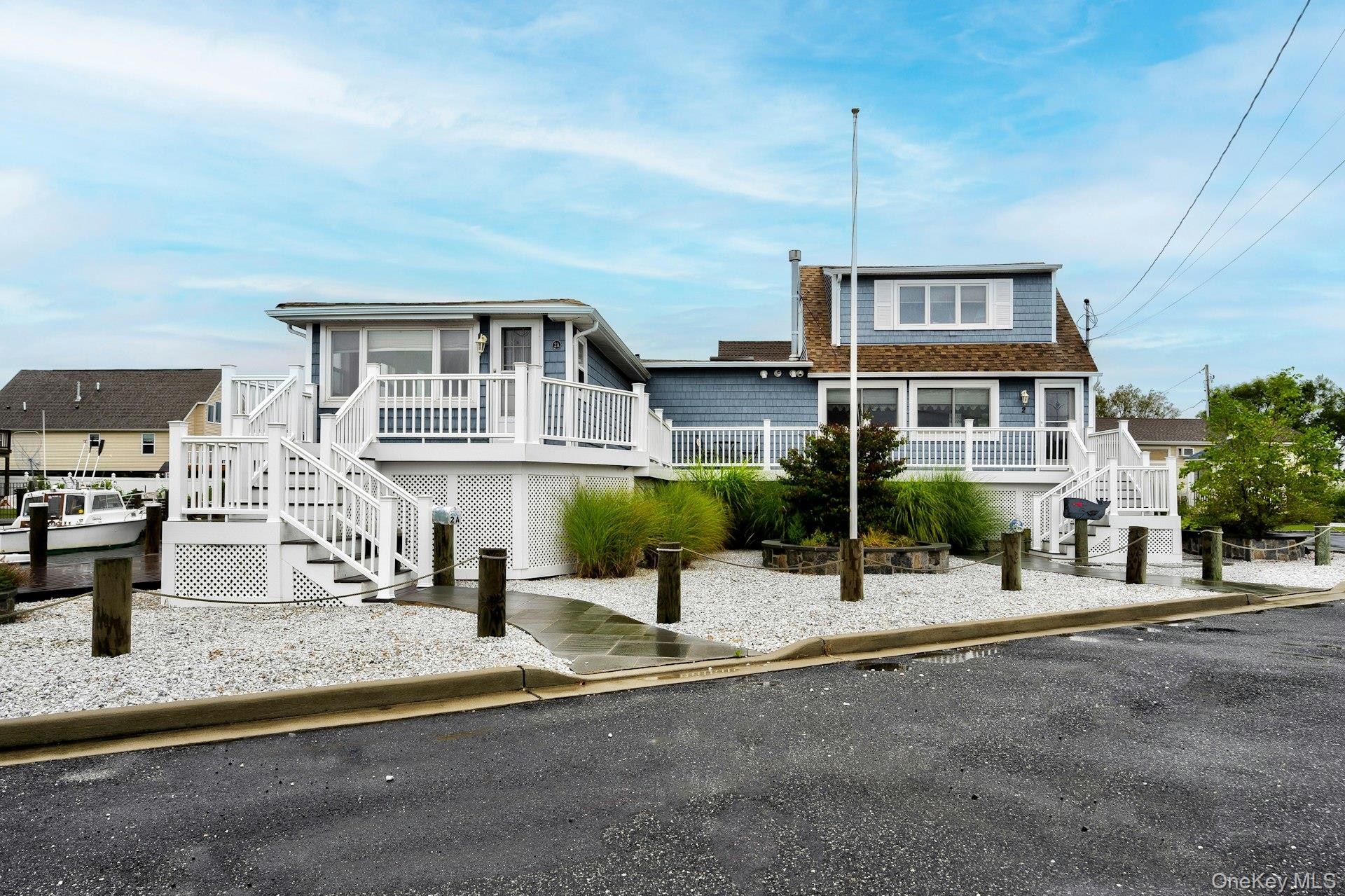 #4 photo, 2 Bayview Avenue, サフォーク郡 Lindenhurst , NY 11757