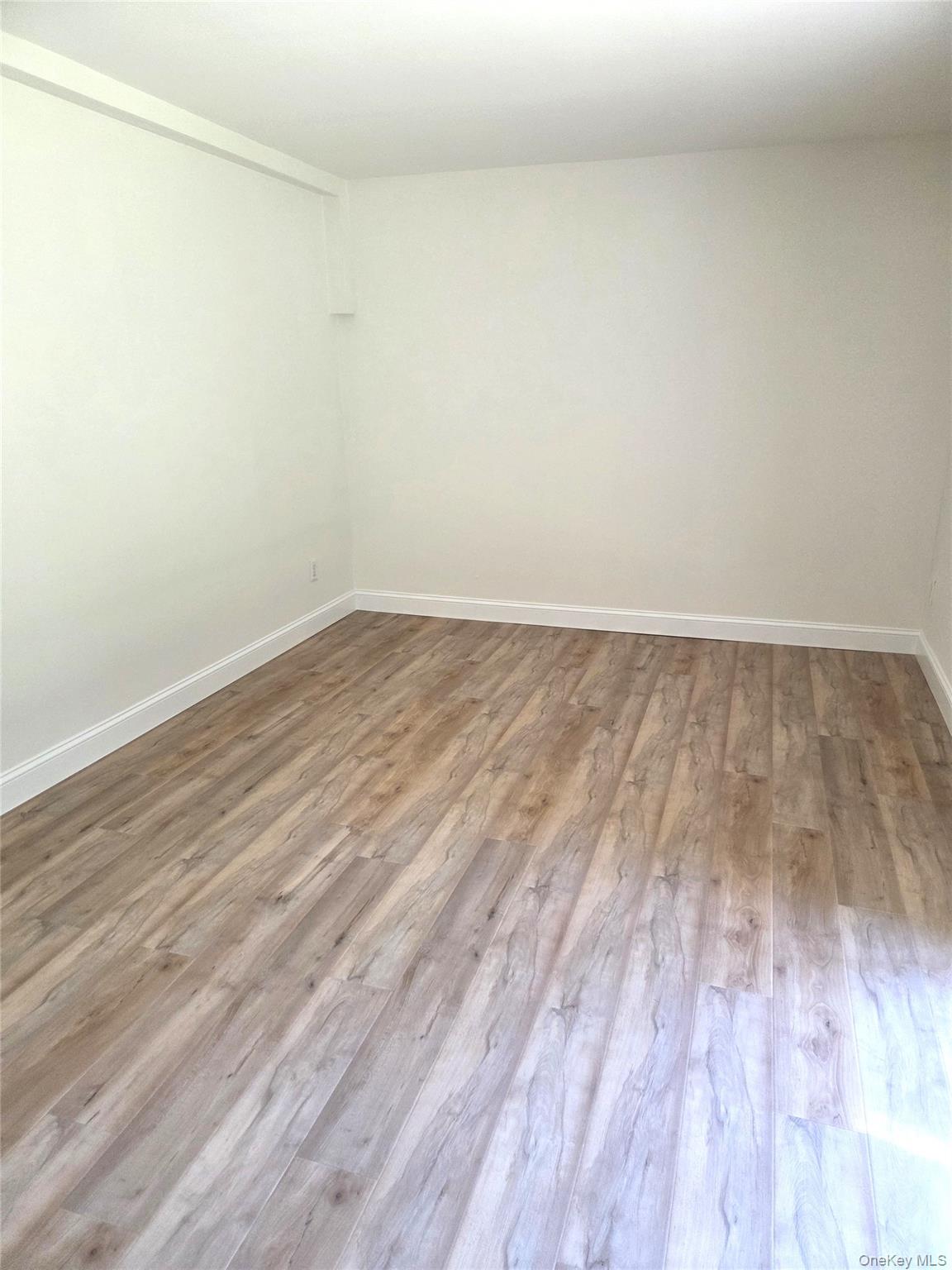 #10 photo, 44 Bailey, サフォーク郡 Middle Island , NY 11953