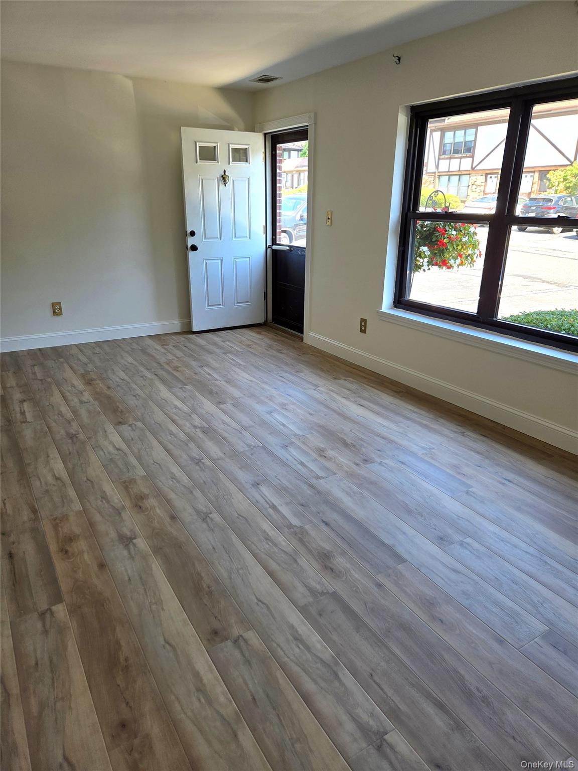 #2 photo, 44 Bailey, サフォーク郡 Middle Island , NY 11953