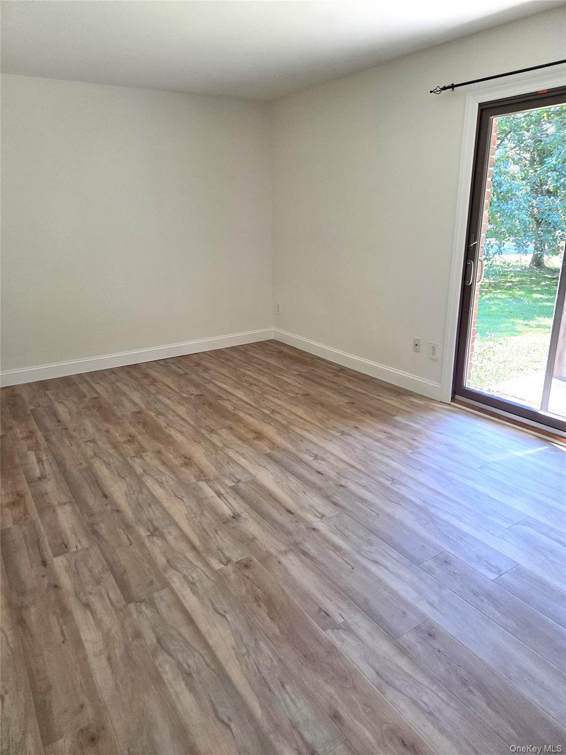 #9 photo, 44 Bailey, サフォーク郡 Middle Island , NY 11953