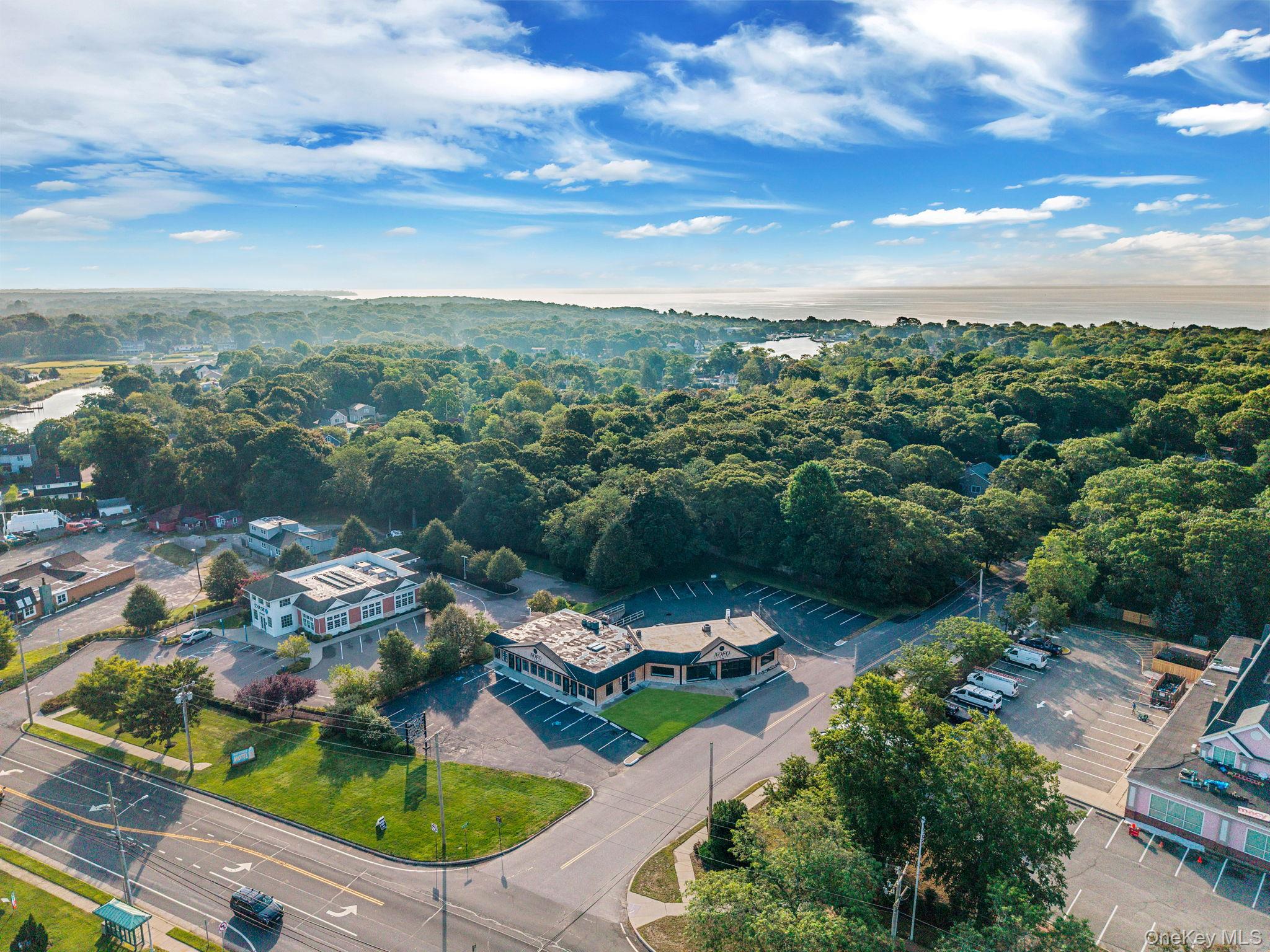 #13 photo, 75 Marlene Lane, サフォーク郡 Mattituck , NY 11952