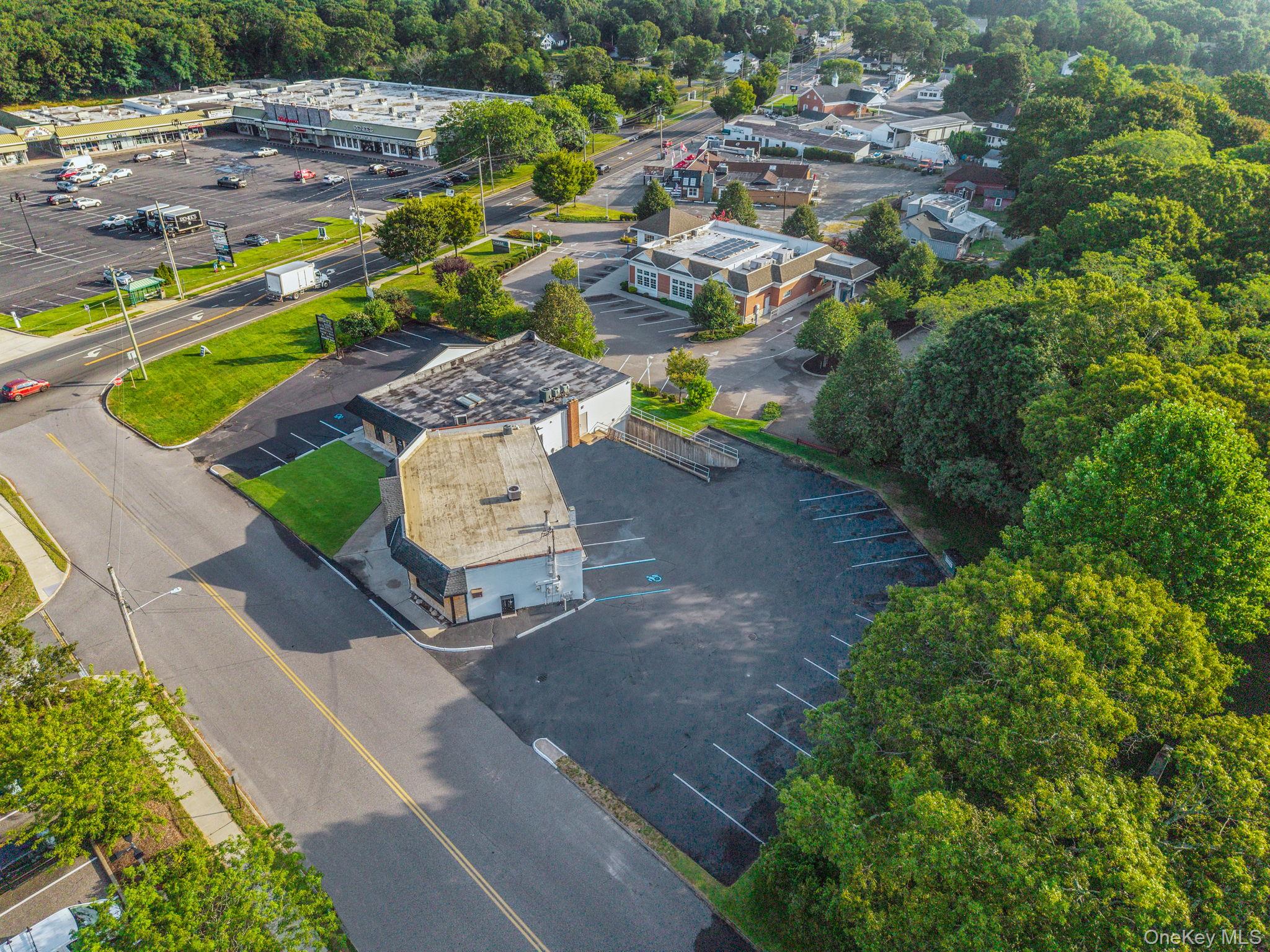 #16 photo, 75 Marlene Lane, サフォーク郡 Mattituck , NY 11952