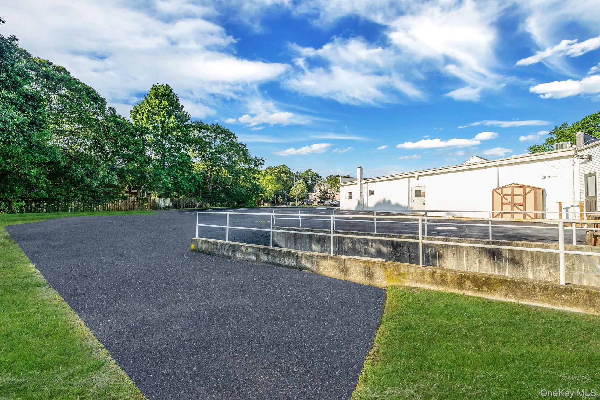 #8 photo, 75 Marlene Lane, サフォーク郡 Mattituck , NY 11952