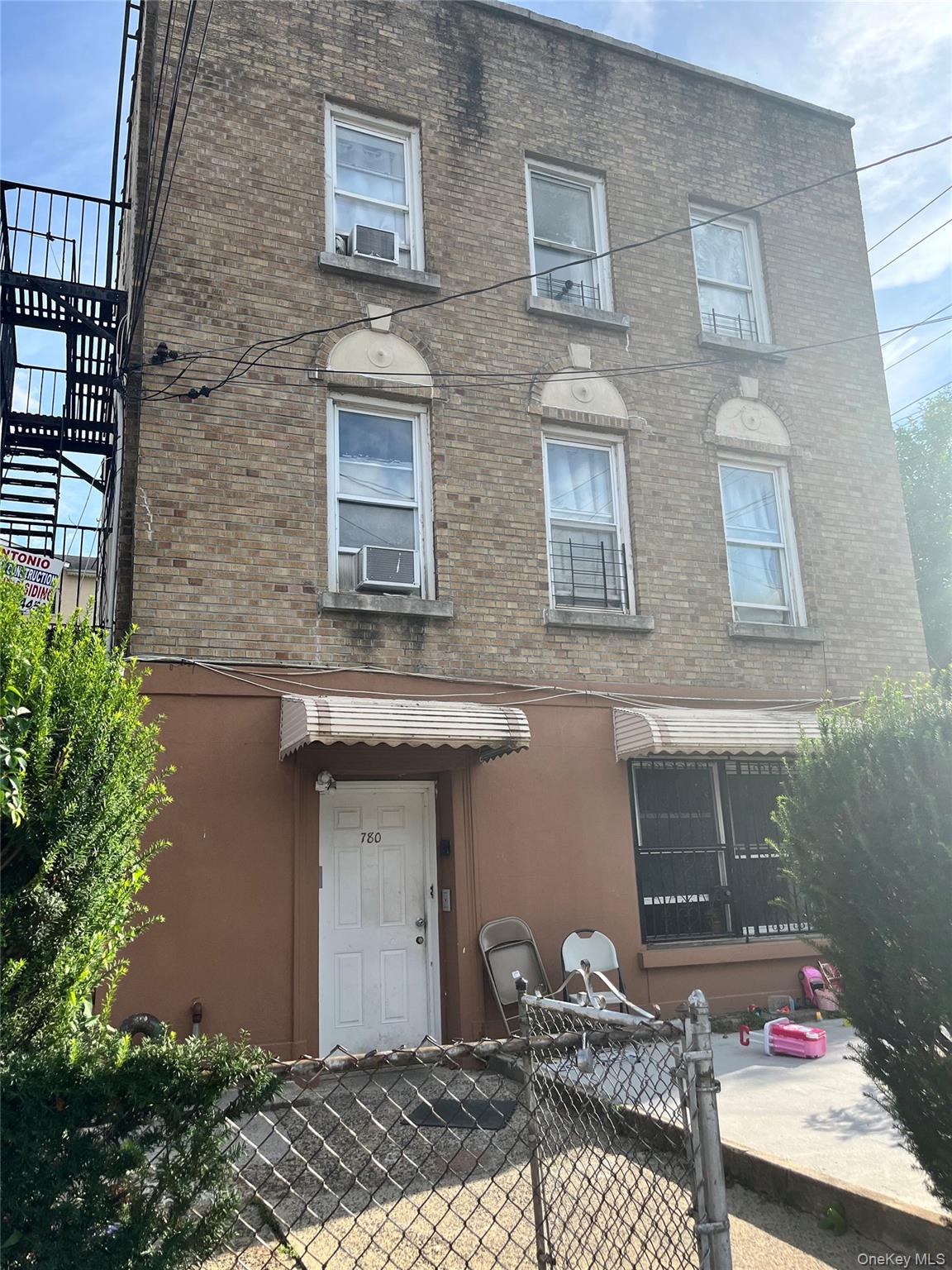 #3 photo, 780 Bartholdi Street, ブロンクス区 Bronx , NY 10467