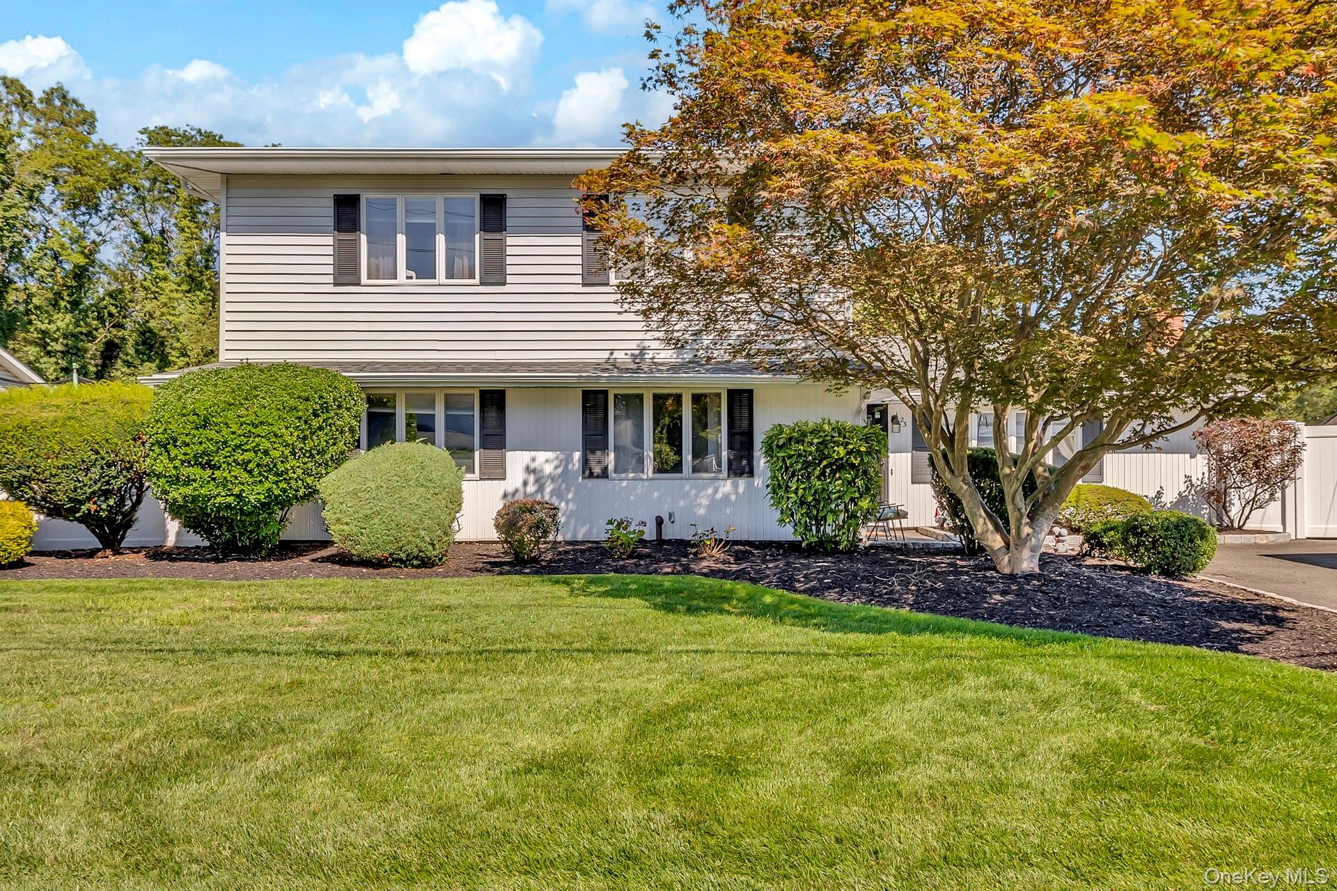 #1 photo, 23 Allegheny Drive, 东长岛 Farmingville , NY 11738