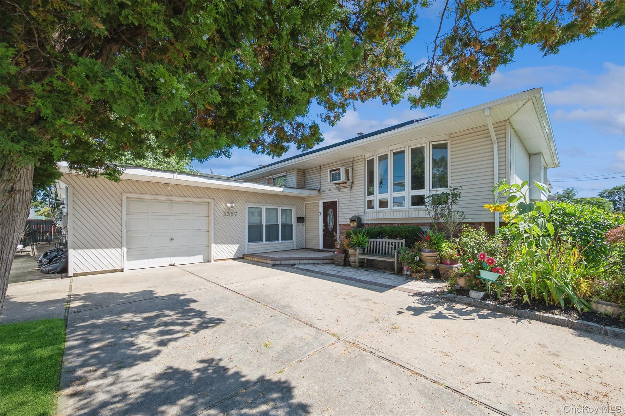 #3 photo, 3357 Lawrence Avenue, ナッソー郡 Oceanside , NY 11572