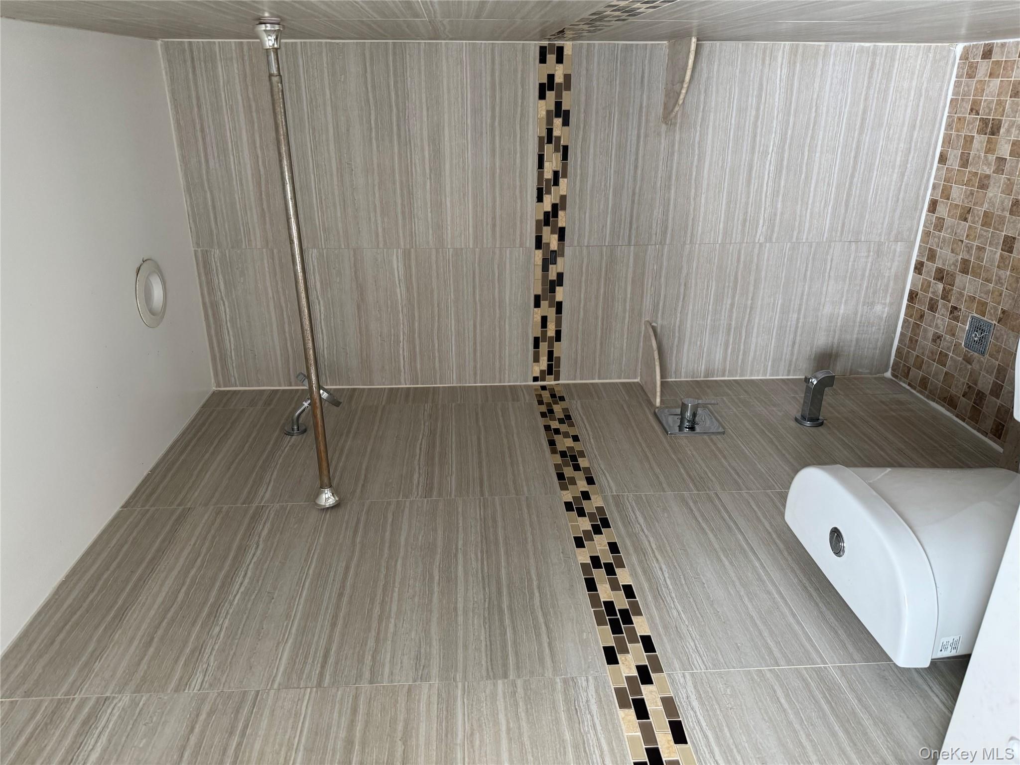 #6 photo, 178-39 147 Avenue Jamaica 147 Avenue, クイーンズ区 Jamaica South , NY 11434