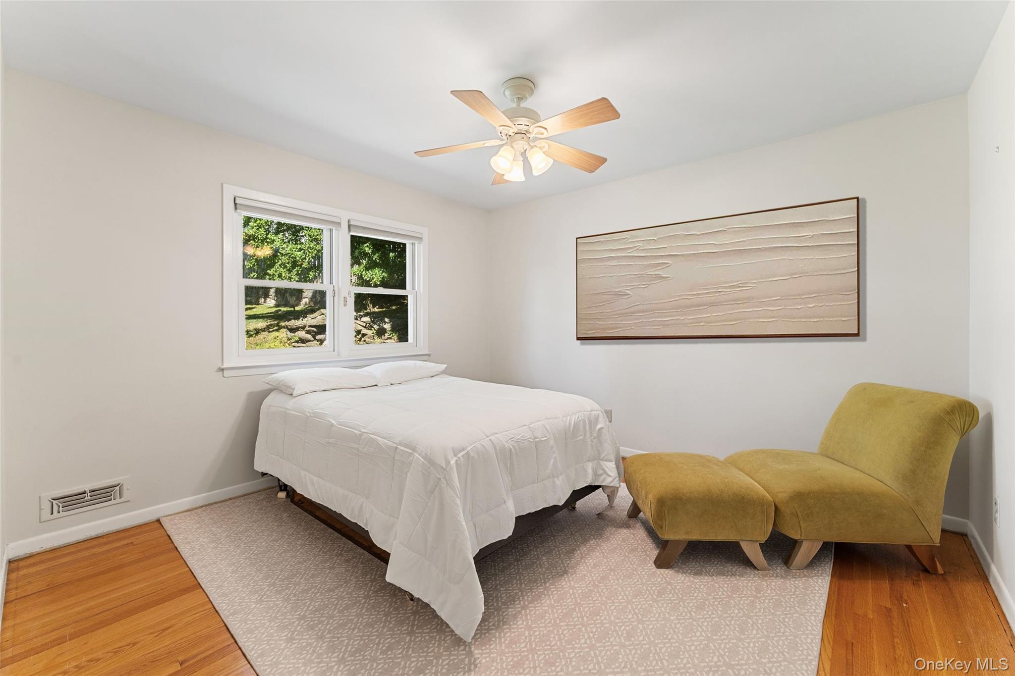 #17 photo, 114 Oxford Road, New Rochelle , NY 10804