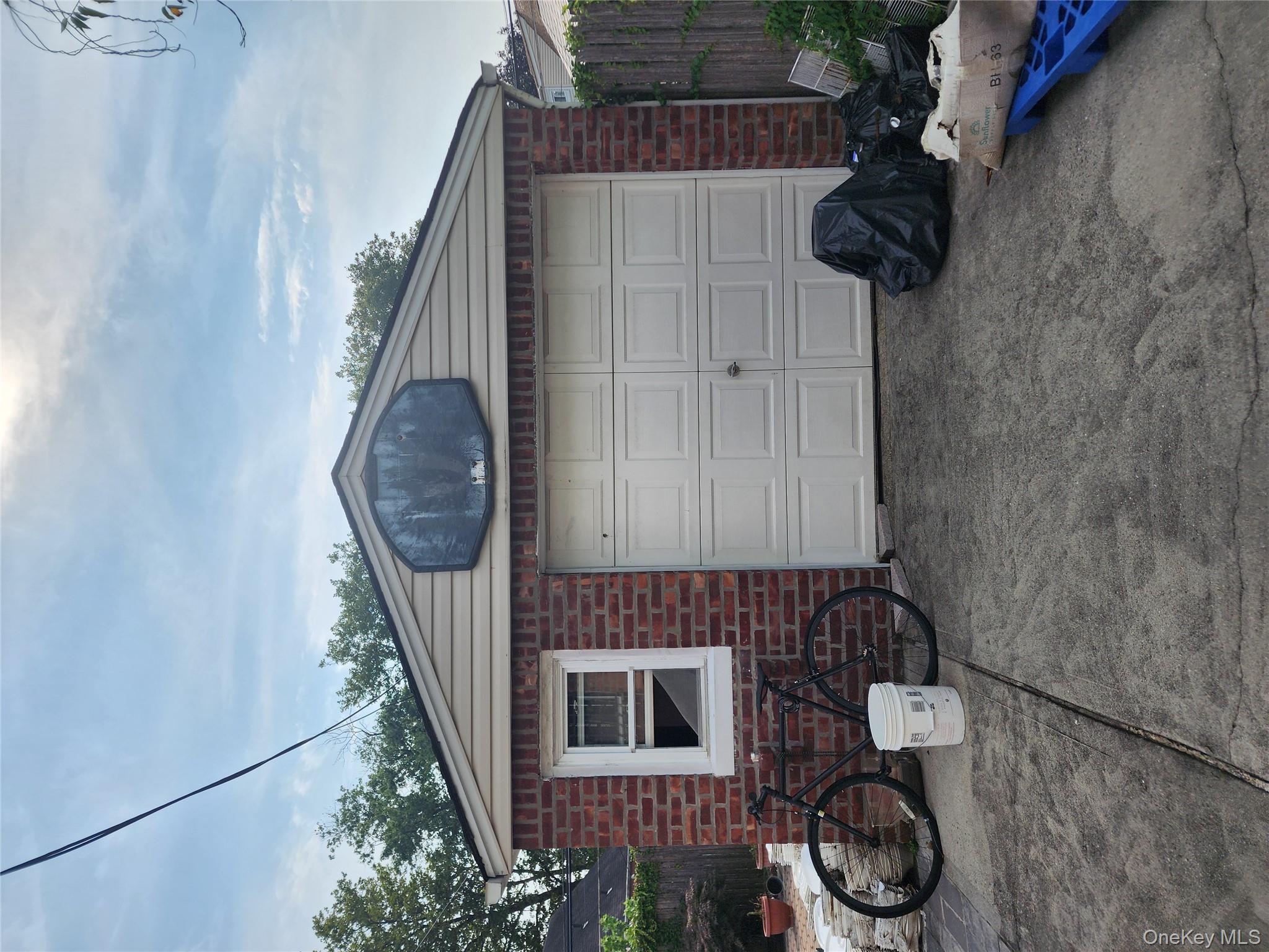 #17 photo, 8132 252nd Street, クイーンズ区 Bellerose , NY 11426