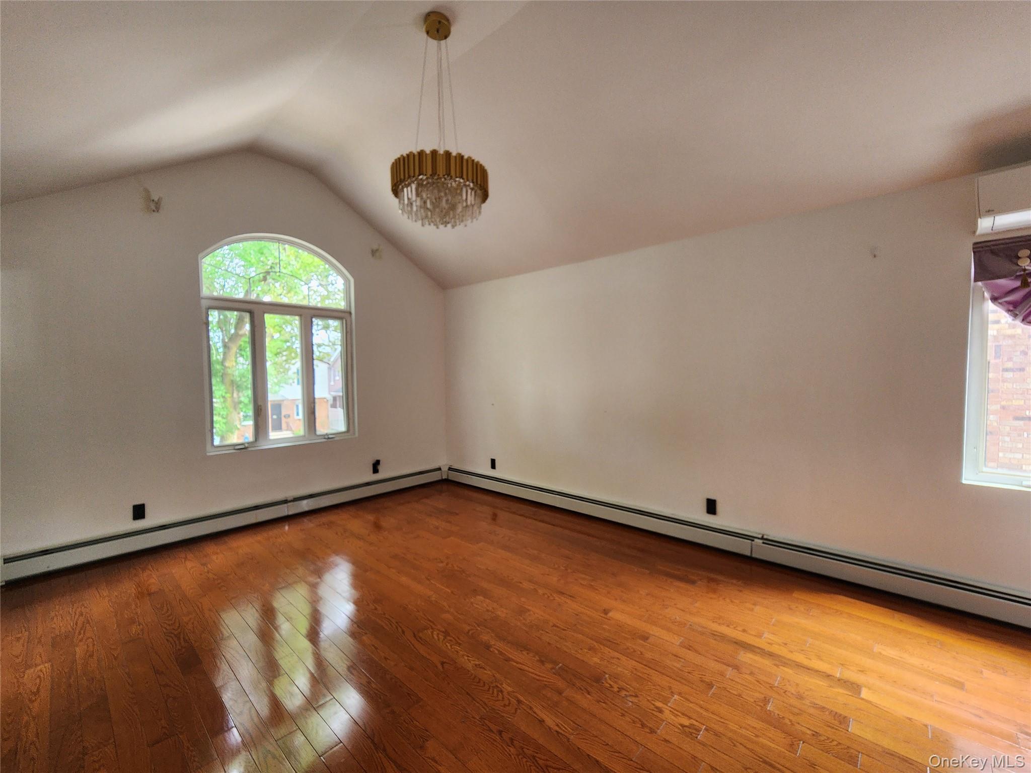 #2 photo, 8132 252nd Street, クイーンズ区 Bellerose , NY 11426