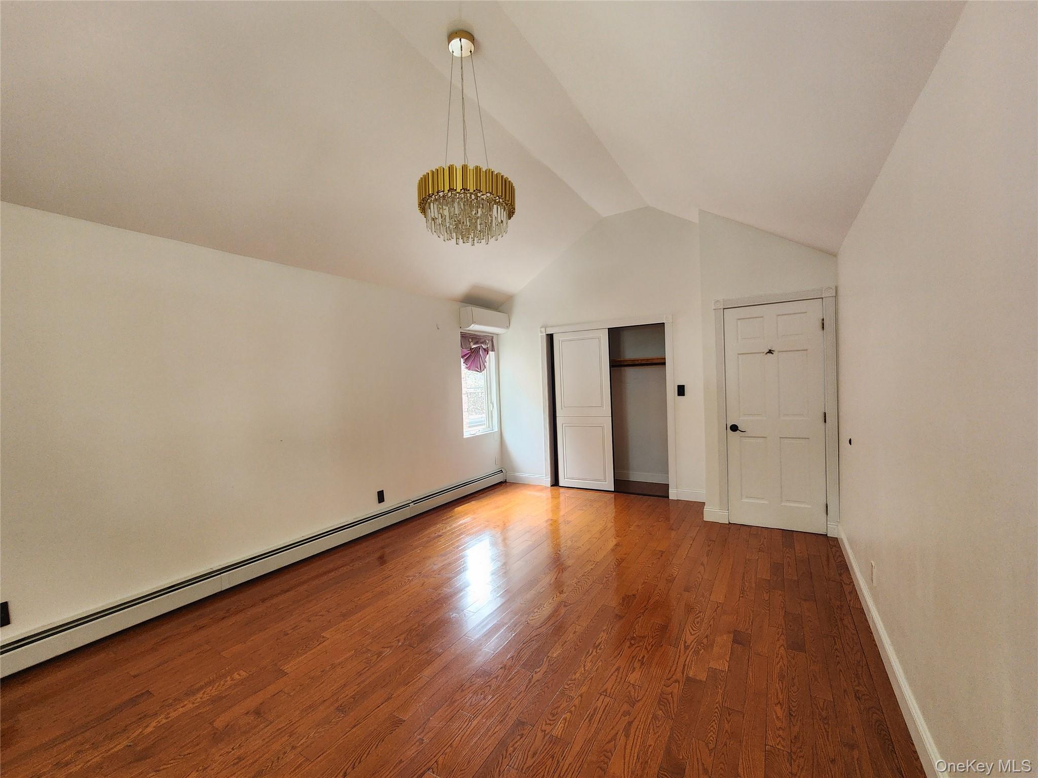 #3 photo, 8132 252nd Street, クイーンズ区 Bellerose , NY 11426