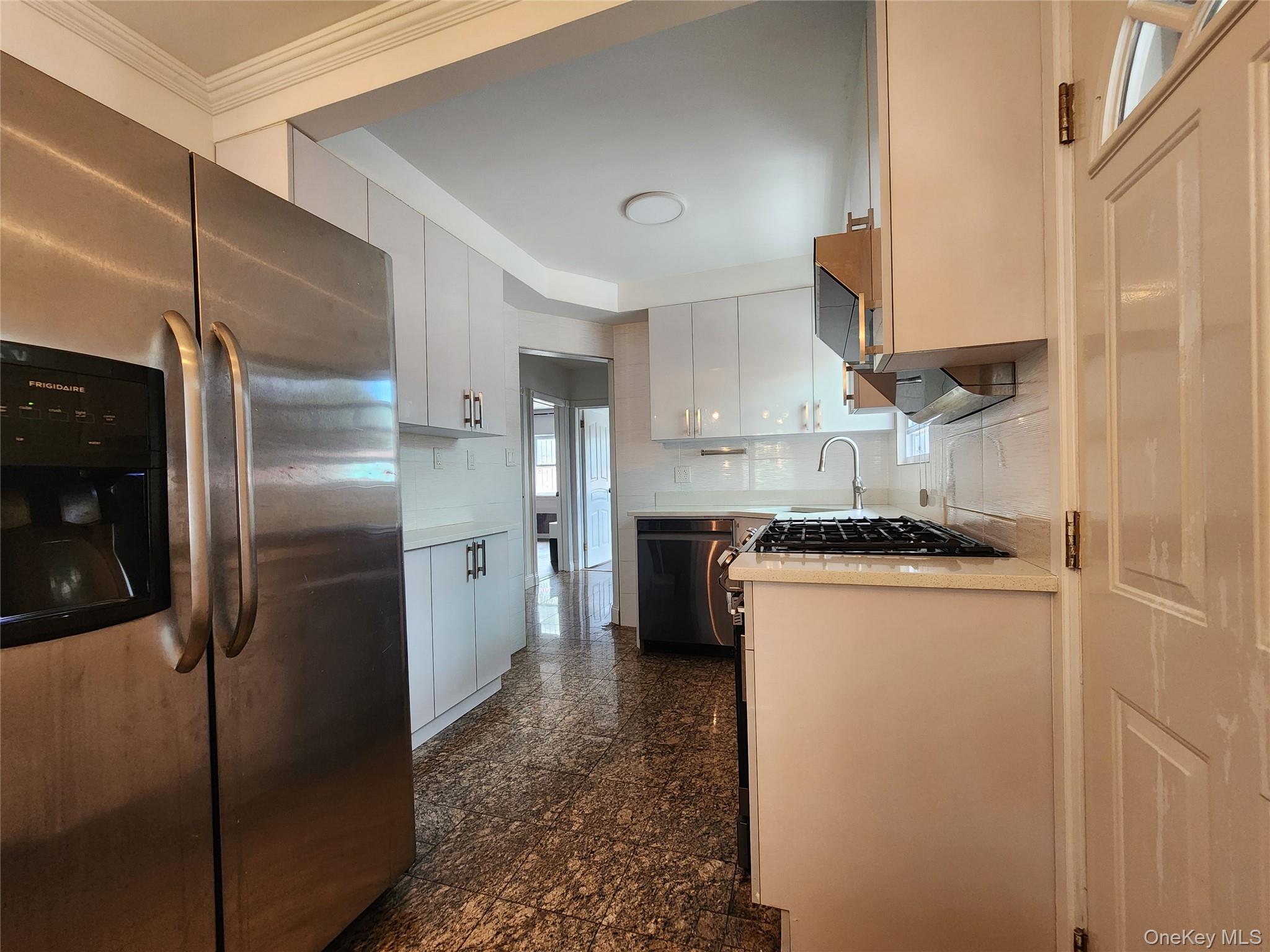 #9 photo, 8132 252nd Street, クイーンズ区 Bellerose , NY 11426