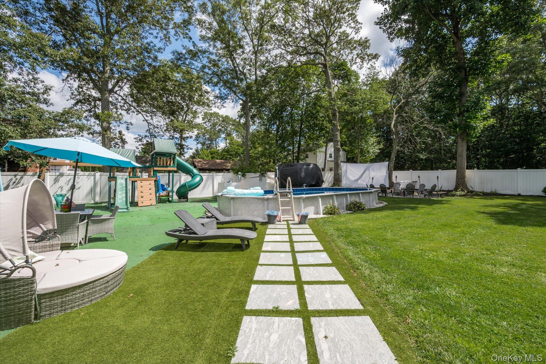 #19 photo, 68 Crestwood Drive, サフォーク郡 Shirley , NY 11967