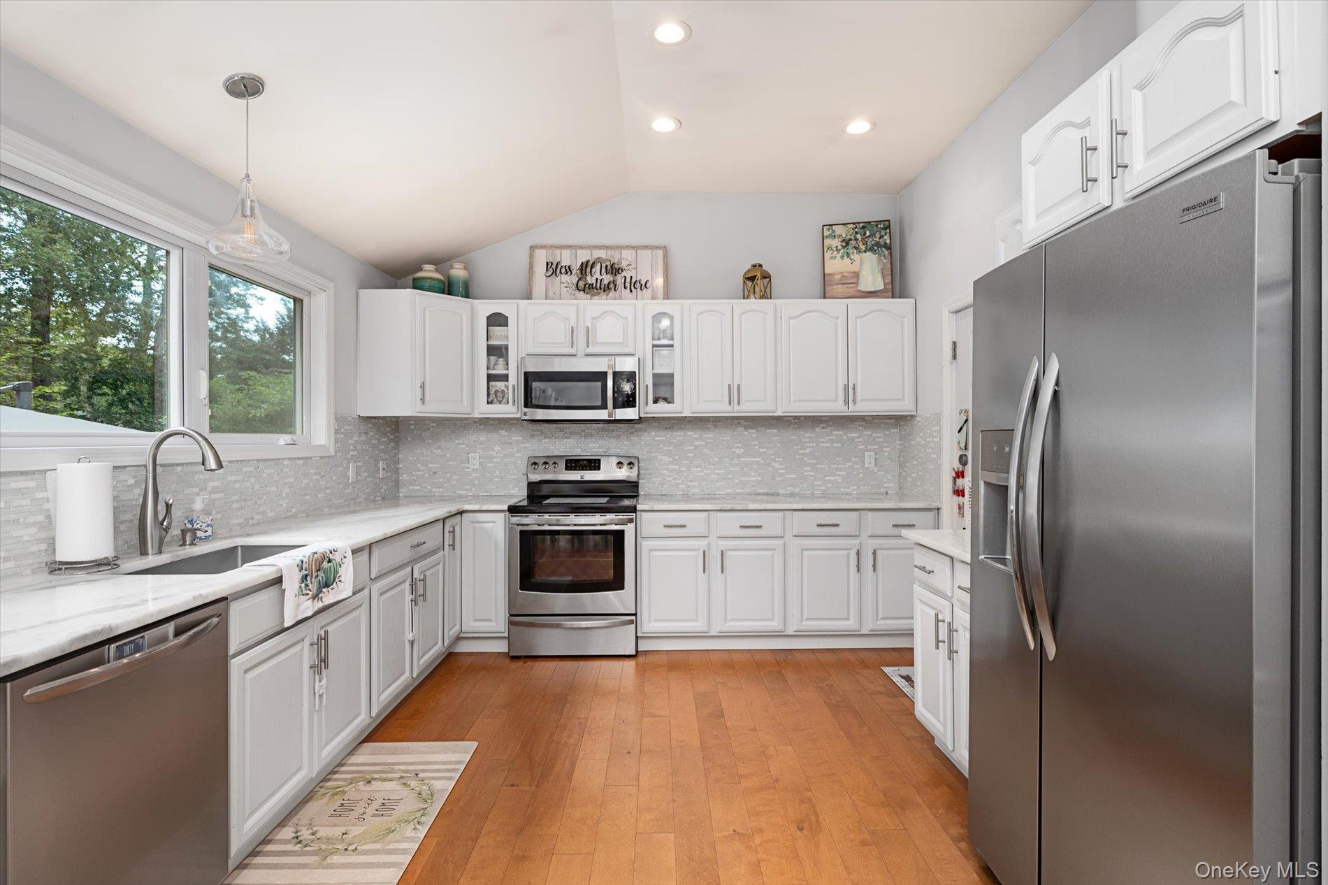 #7 photo, 68 Crestwood Drive, サフォーク郡 Shirley , NY 11967