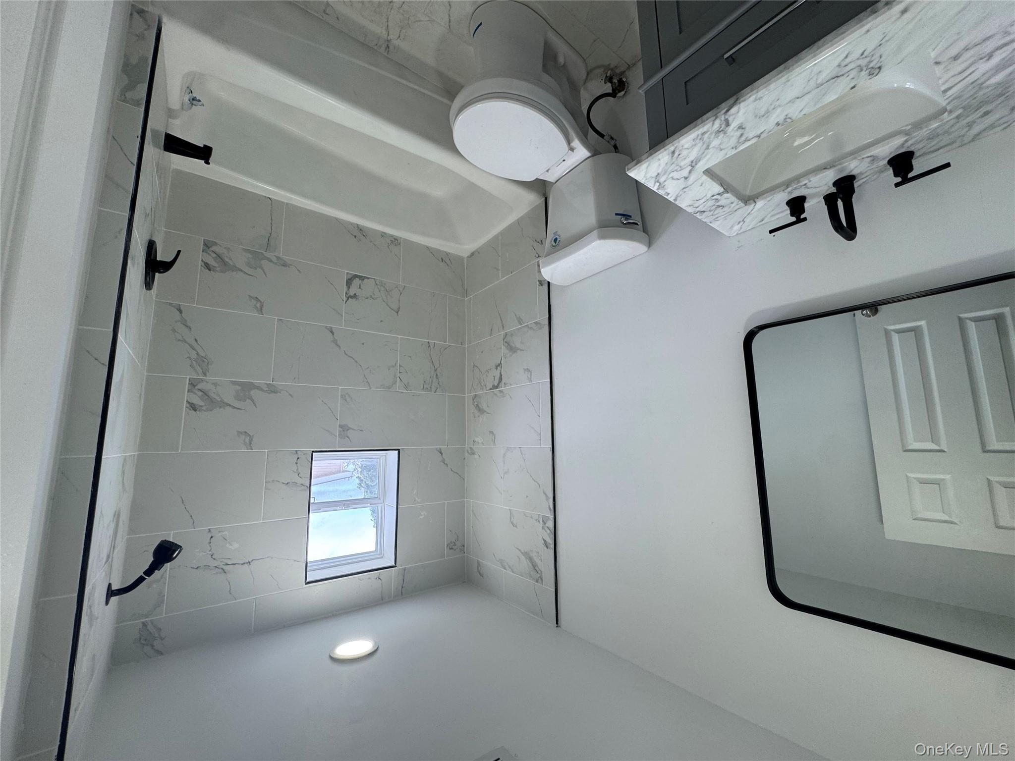 #4 photo, Saint Albans, クイーンズ区 Saint Albans , NY 11412