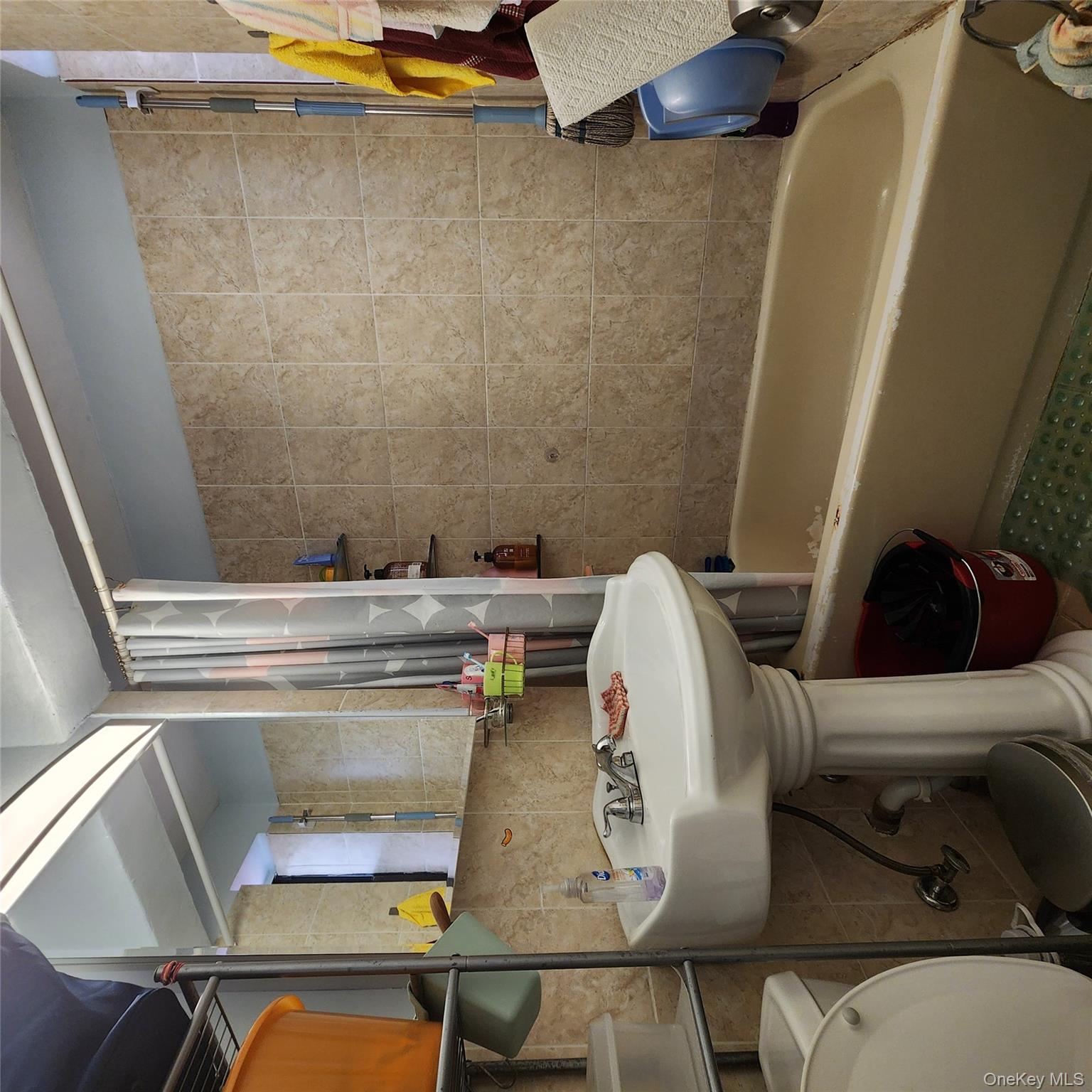 #13 photo, 150-25 72 Road, クイーンズ区 Kew Garden Hills , NY 11367