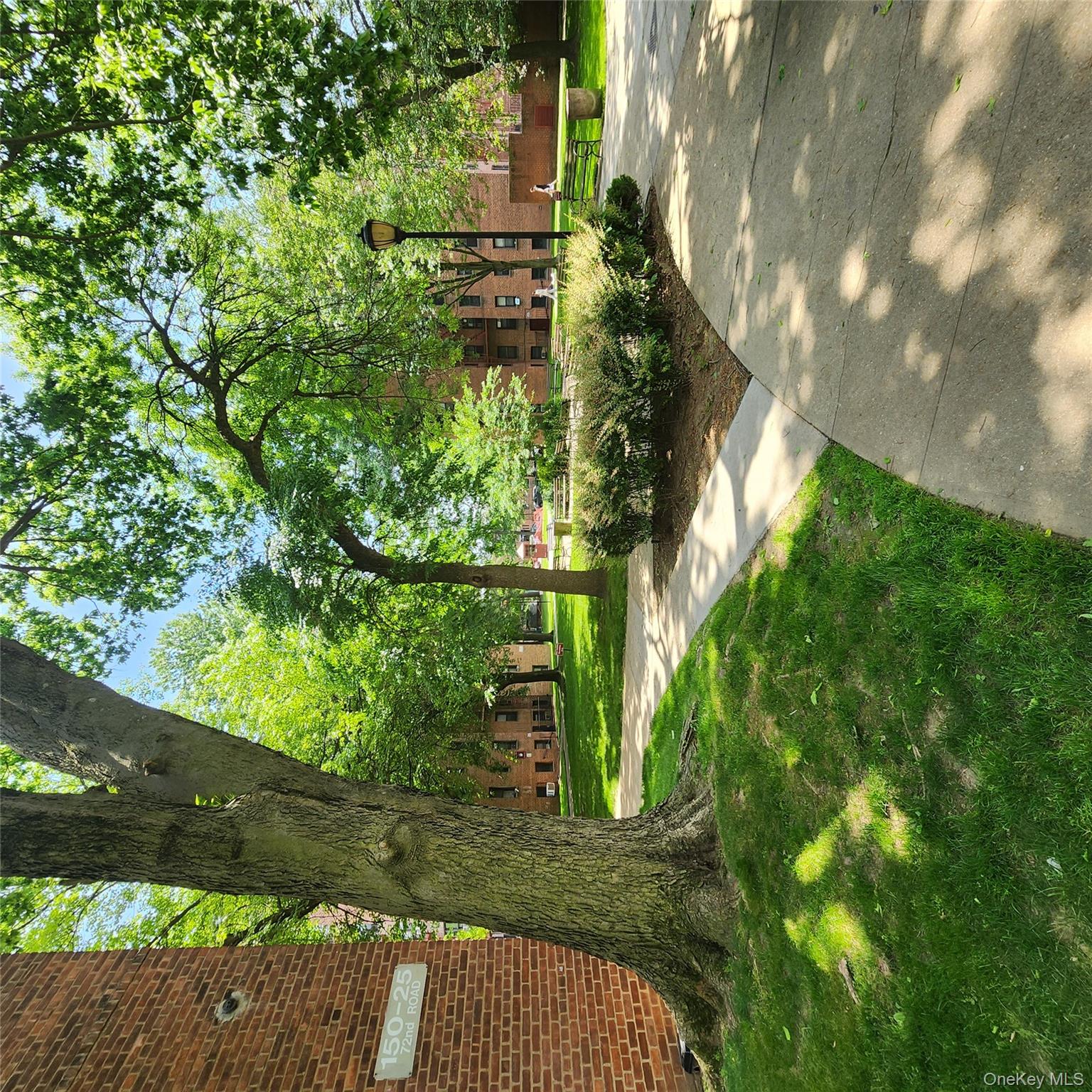 #6 photo, 150-25 72 Road, クイーンズ区 Kew Garden Hills , NY 11367