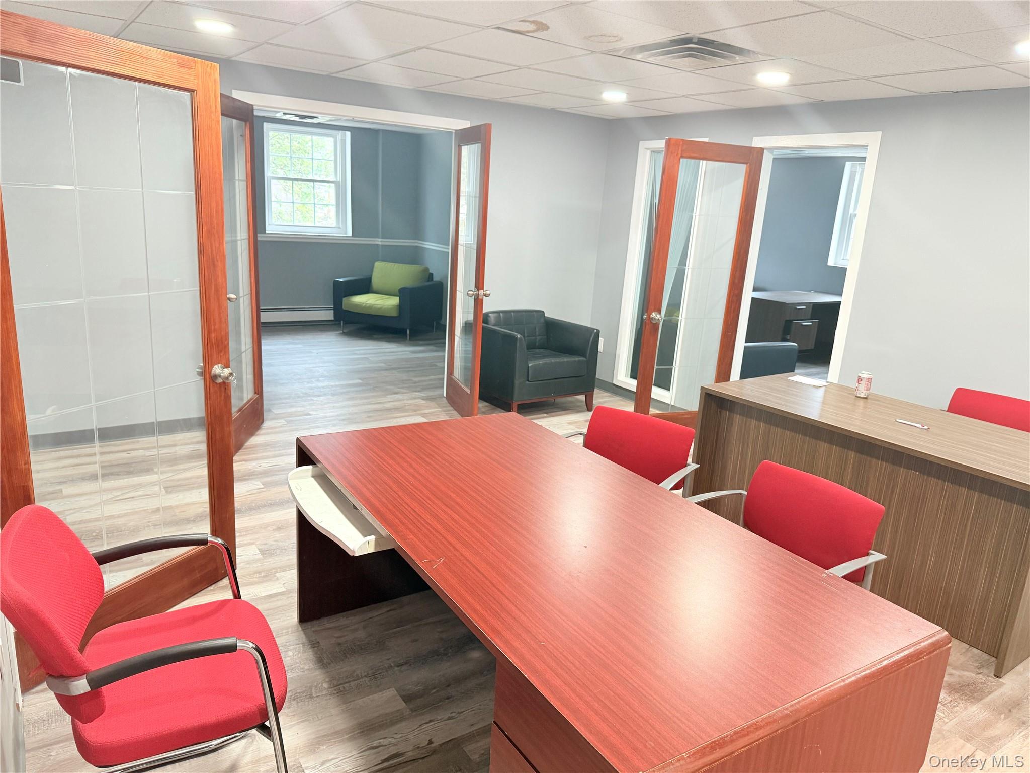 #9 photo, 80 E Old Country Road, ナッソー郡 Mineola , NY 11501