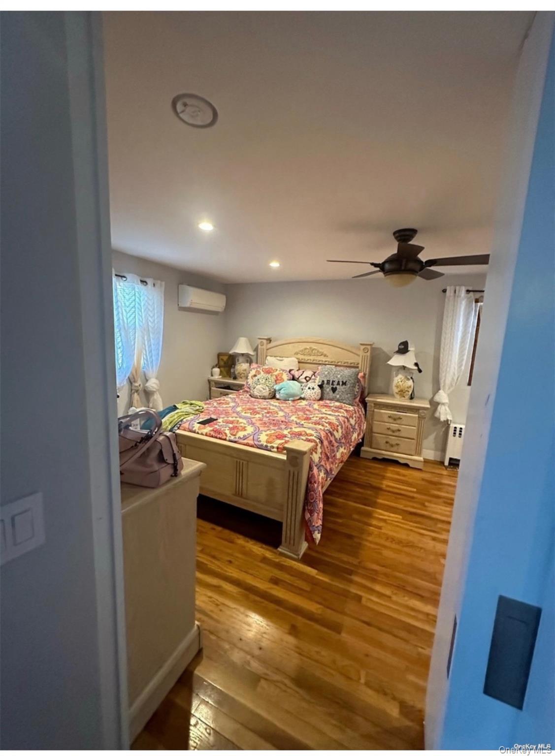 #1 photo, 761 Jackson Avenue, سوفولك Lindenhurst , NY 11757