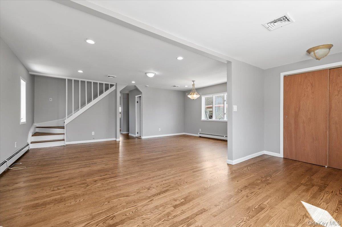 #6 photo, 10 Dart Street, ナッソー郡 East Rockaway , NY 11518