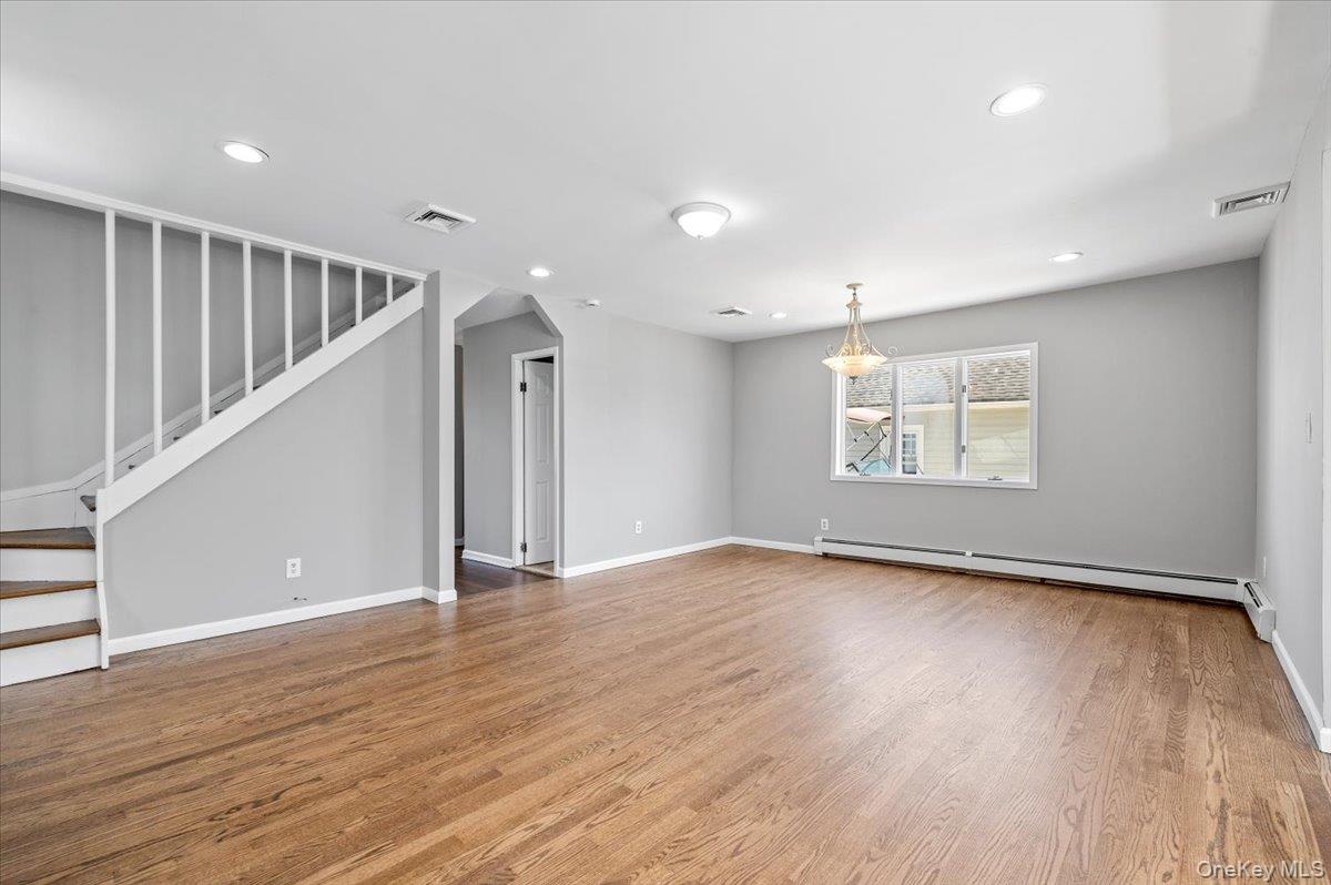 #7 photo, 10 Dart Street, ナッソー郡 East Rockaway , NY 11518