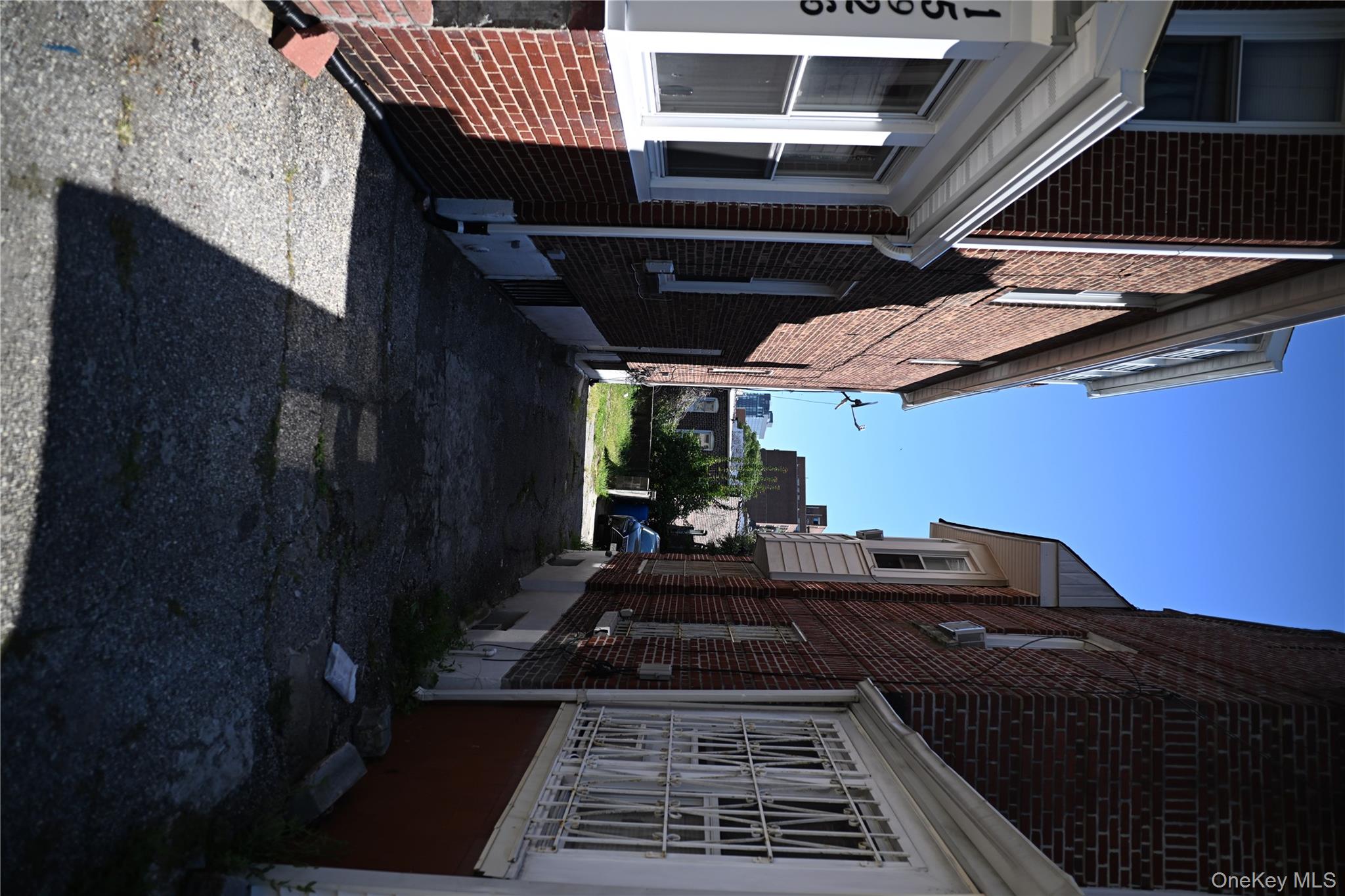 #2 photo, 15926 Highland Avenue, クイーンズ区 Jamaica , NY 11432