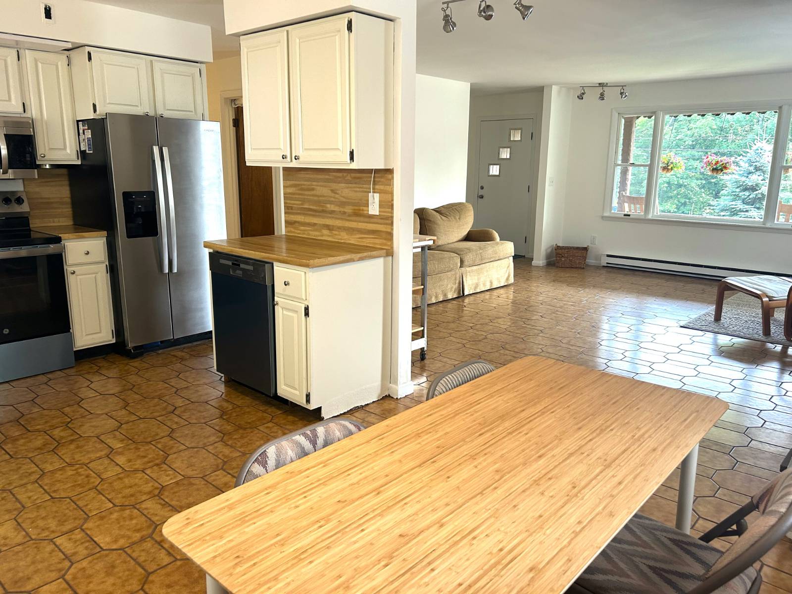 #20 photo, 375 North Lake Road, Hunter , NY 12442