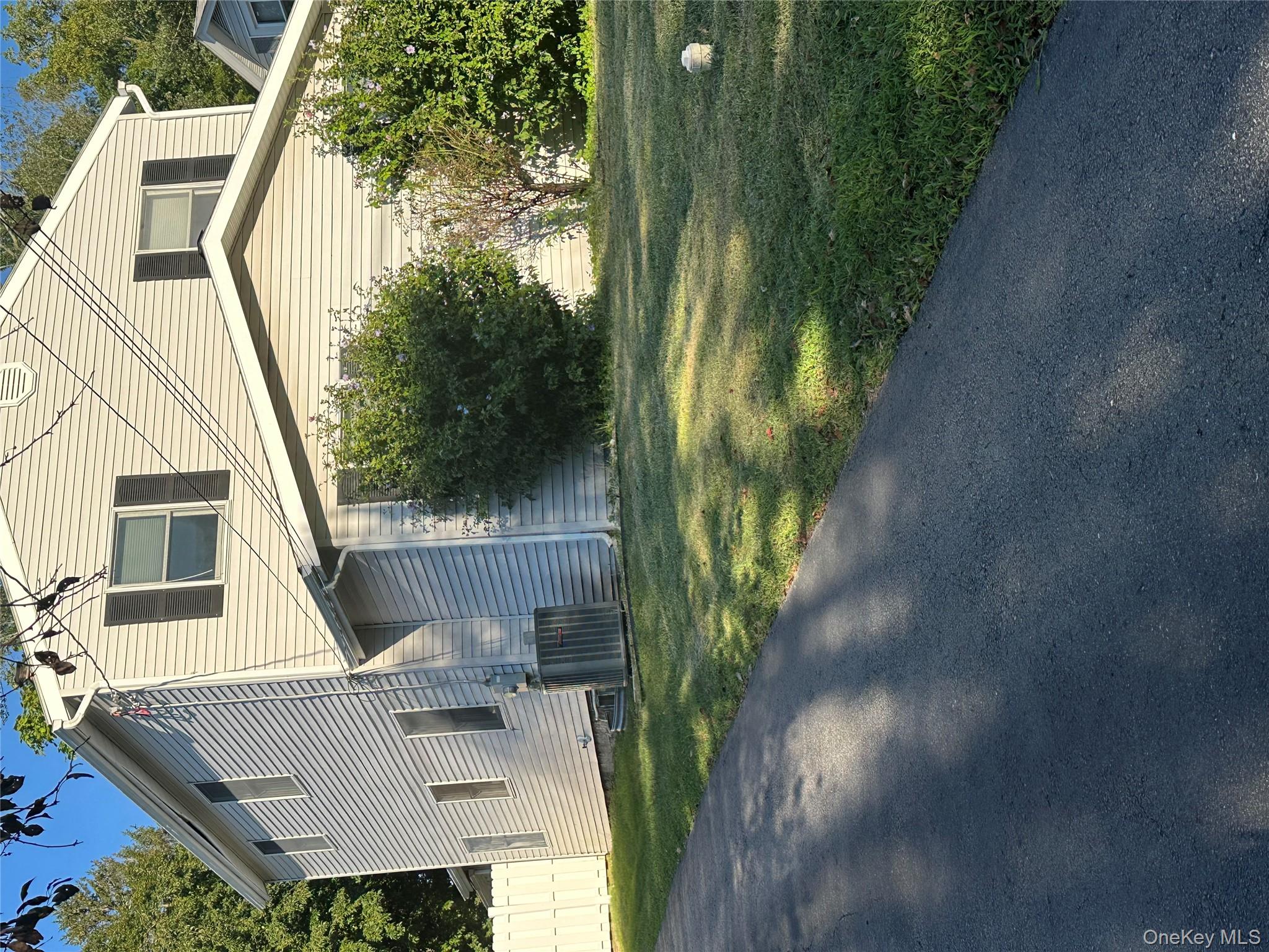 #10 photo, 18 Peckham Road, Poughkeepsie , NY 12603