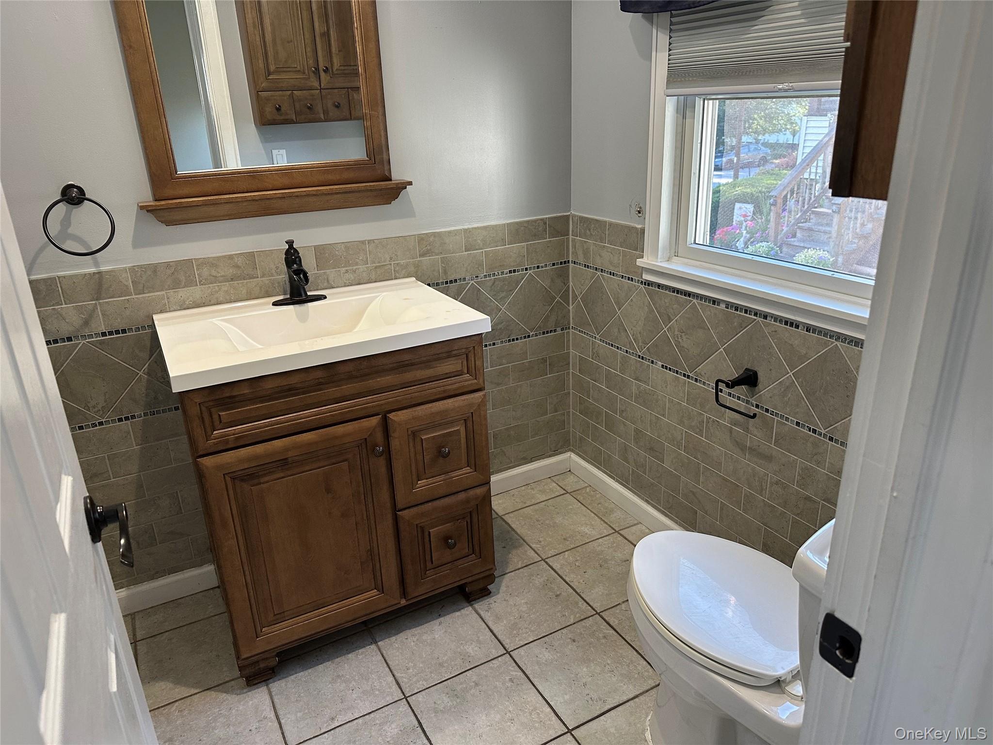 #13 photo, 18 Peckham Road, Poughkeepsie , NY 12603