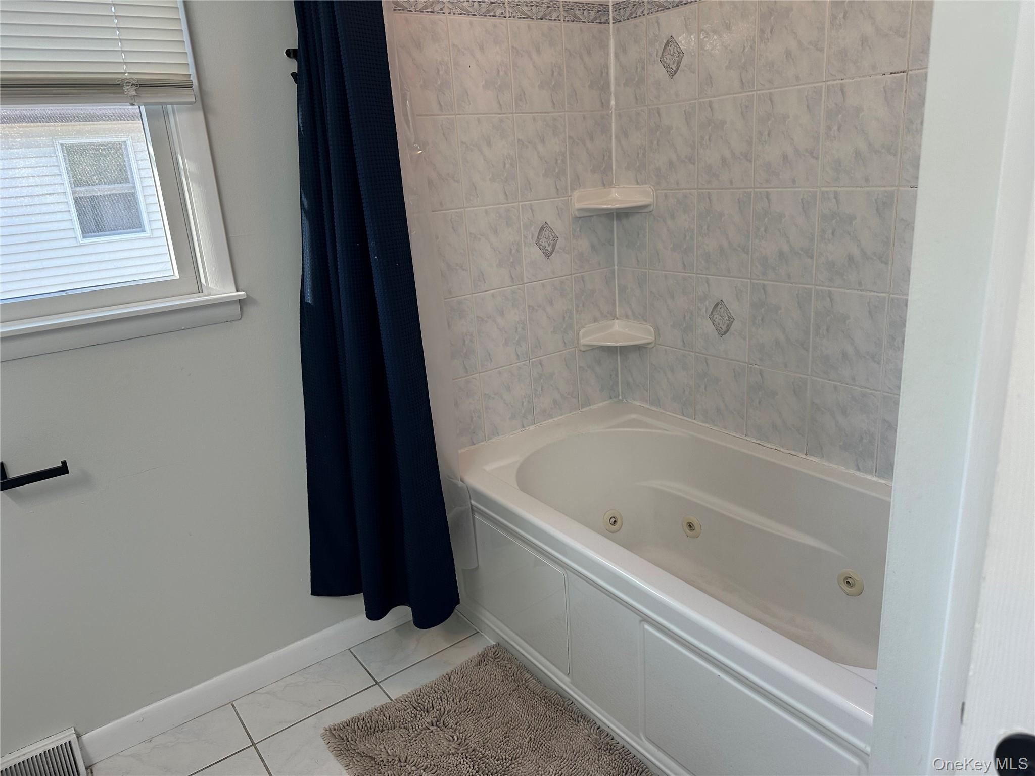 #19 photo, 18 Peckham Road, Poughkeepsie , NY 12603