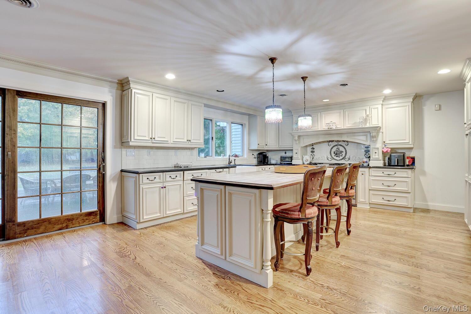 #12 photo, 6 Tor Terrace, New City , NY 10956