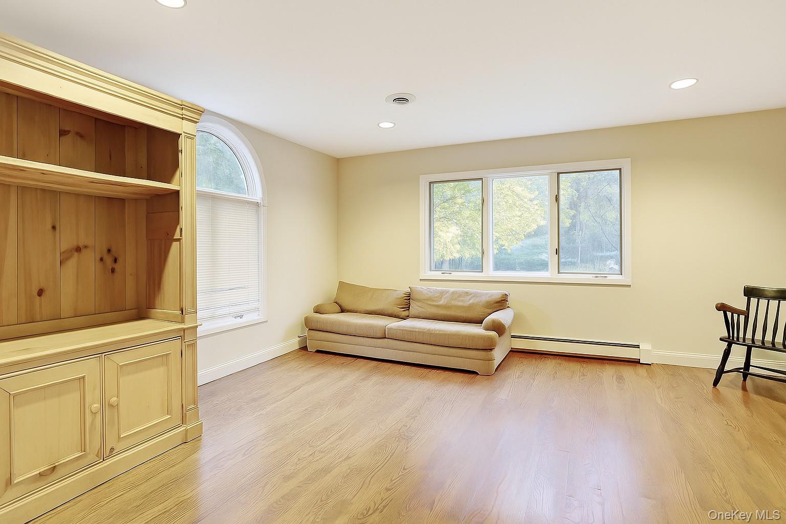 #20 photo, 6 Tor Terrace, New City , NY 10956