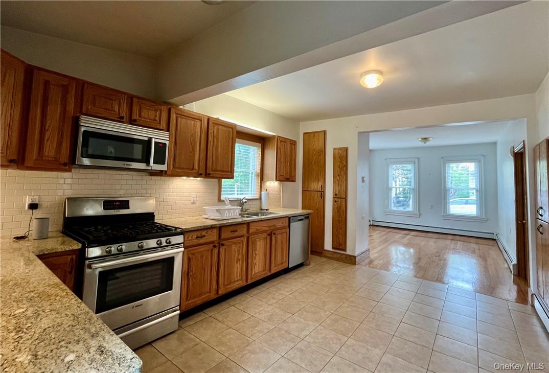 #2 photo, 6 Cottage Street, Warwick , NY 10990