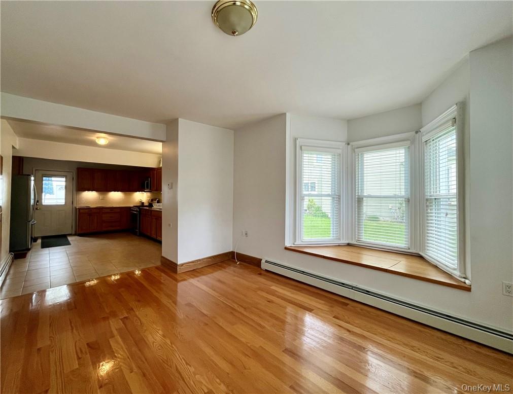 #5 photo, 6 Cottage Street, Warwick , NY 10990