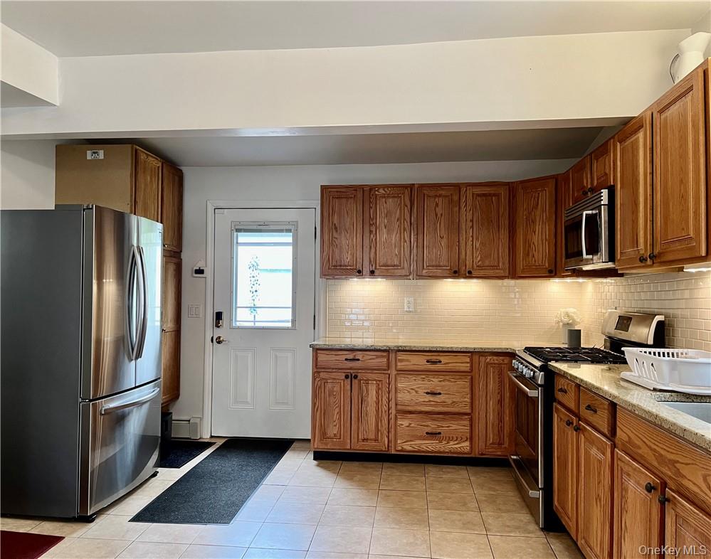 #7 photo, 6 Cottage Street, Warwick , NY 10990