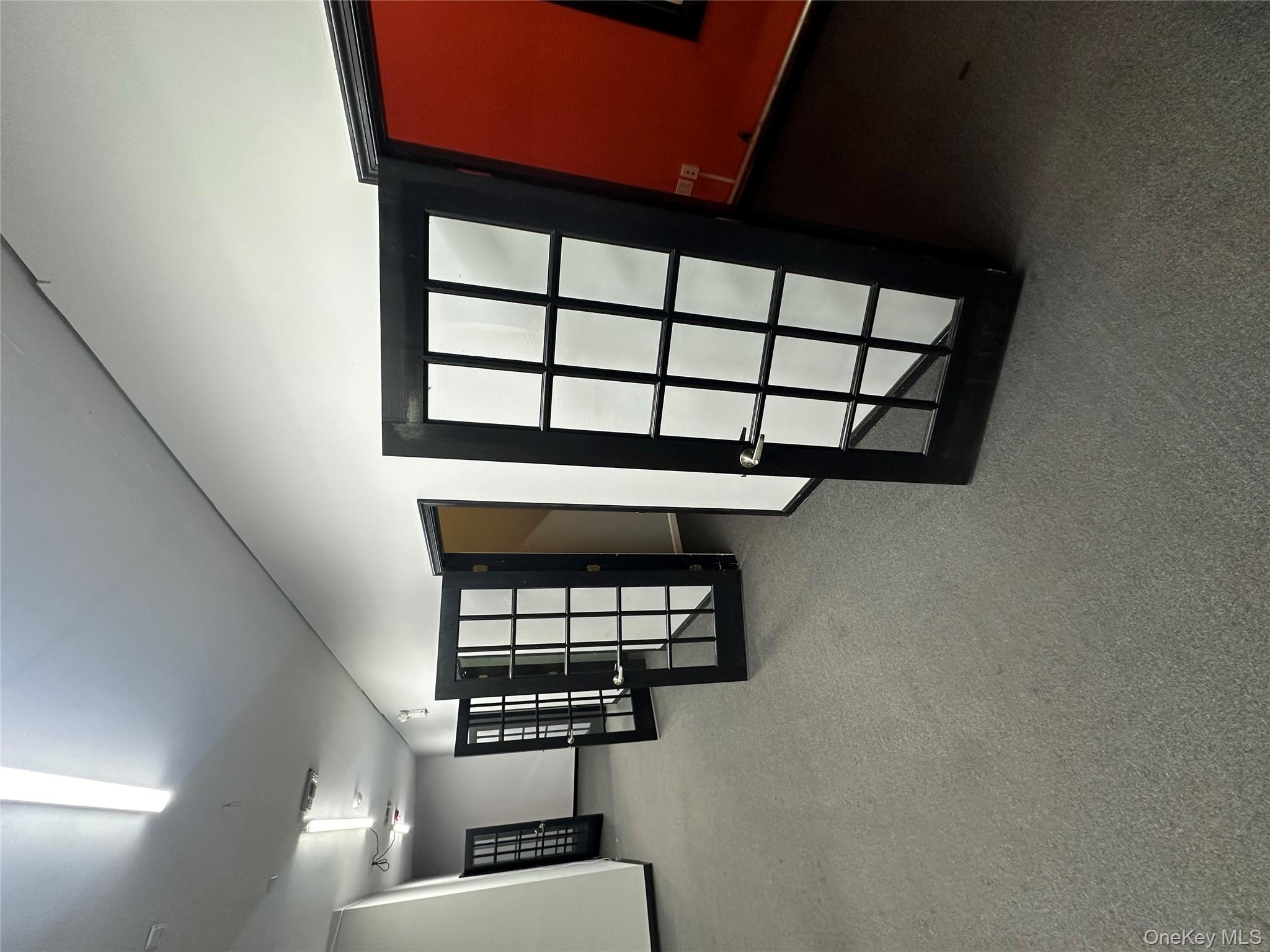 #3 photo, 202 Merrick Road, ナッソー郡 Rockville Centre , NY 11570