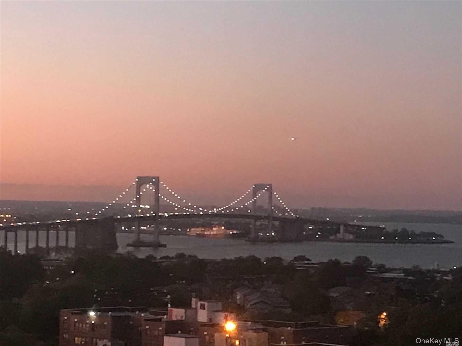 #1 photo, 1 Bay Club Drive, बेसाइड Bayside , NY 11360