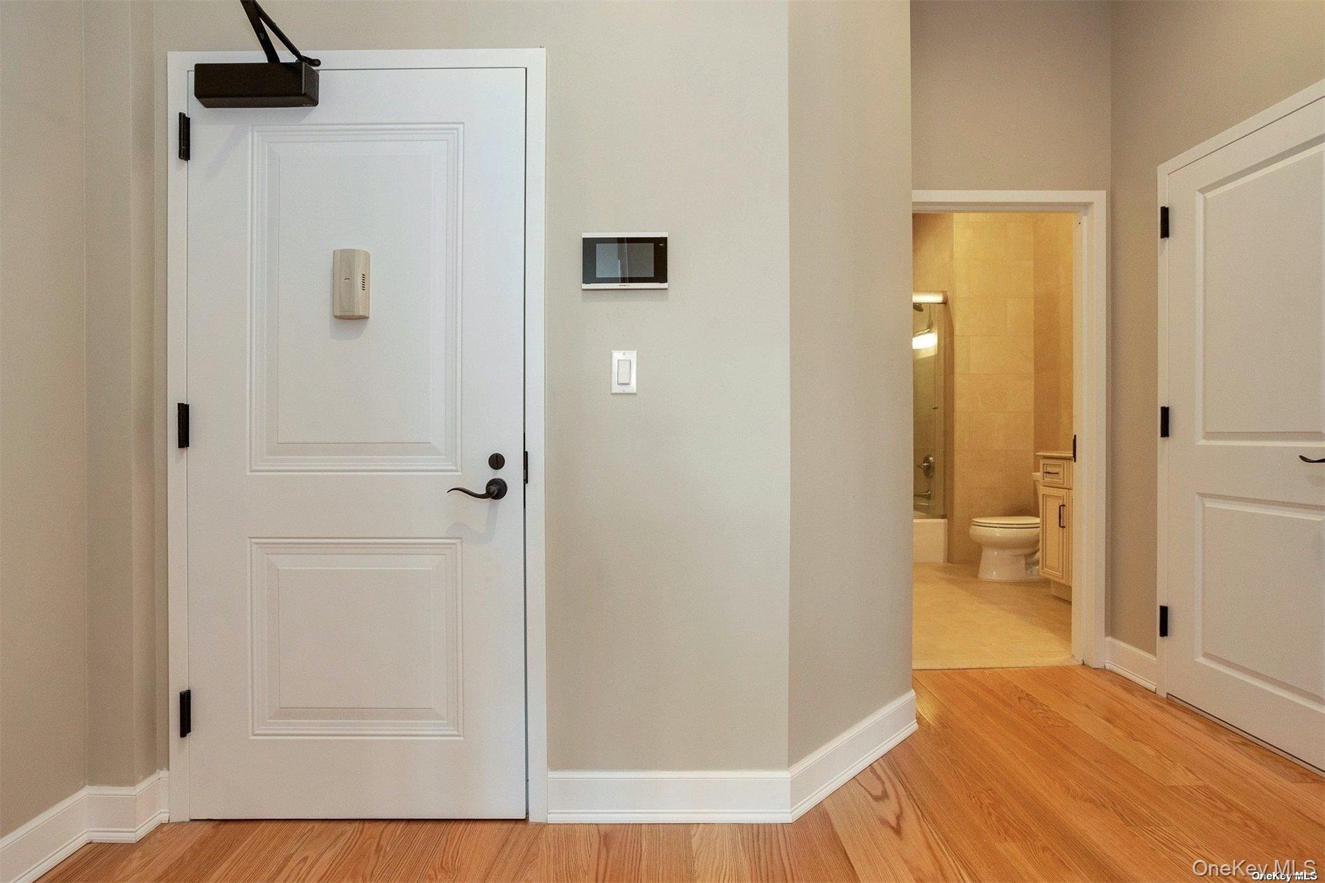 #13 photo, 10 Wall Street, サフォーク郡 Huntington , NY 11743