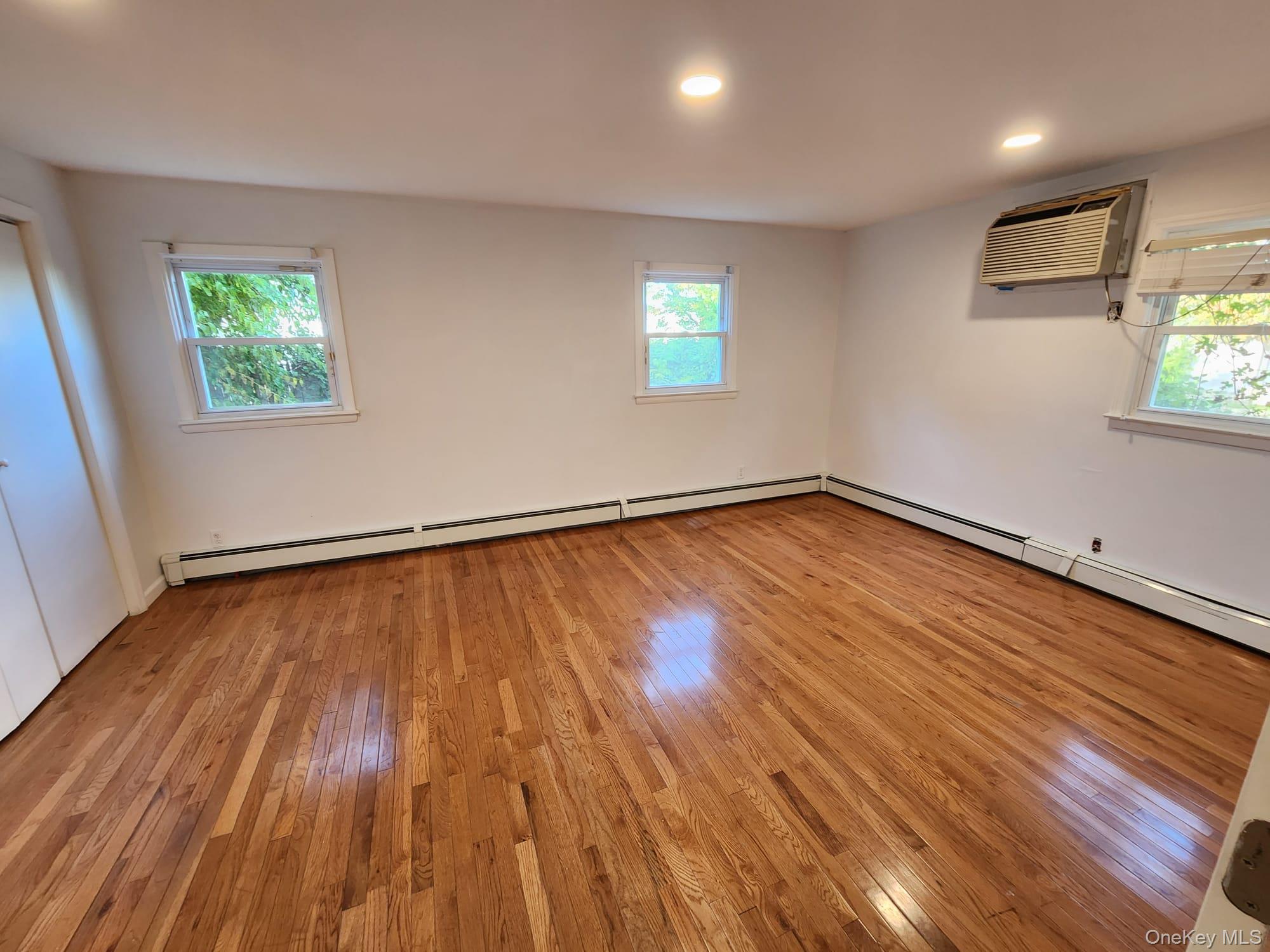 #12 photo, 544 Cedarwood Drive, ナッソー郡 Cedarhurst , NY 11516