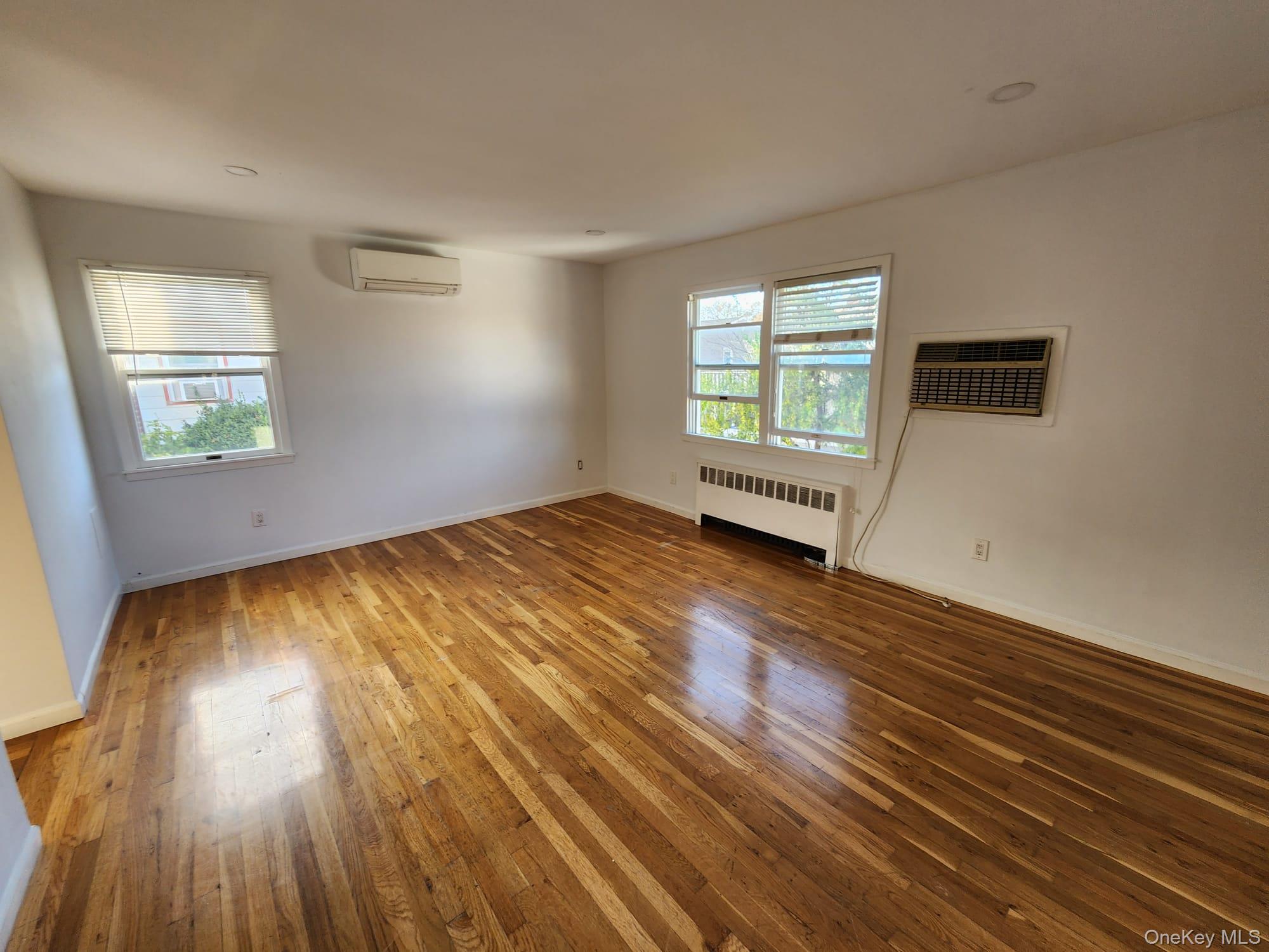 #5 photo, 544 Cedarwood Drive, ナッソー郡 Cedarhurst , NY 11516