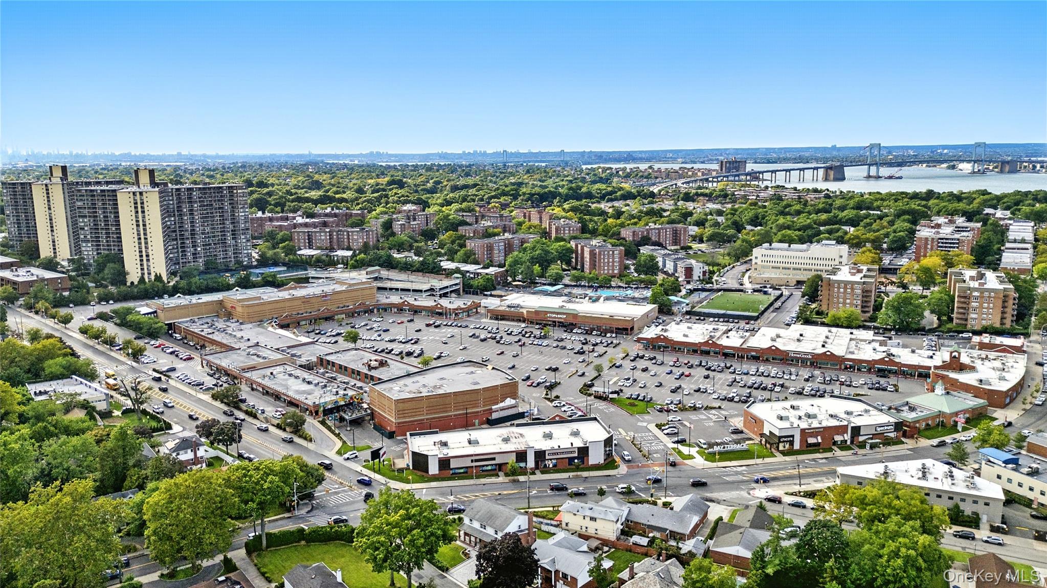 #3 photo, 15-63 212 Street, クイーンズ区 Bayside , NY 11360