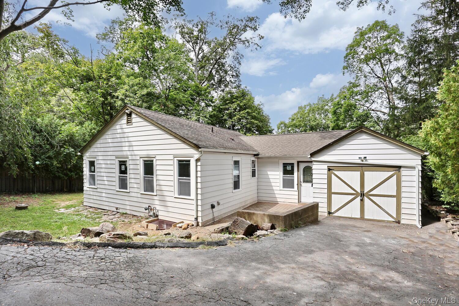 #1 photo, 40 Woodland Drive, Suffern , NY 10901