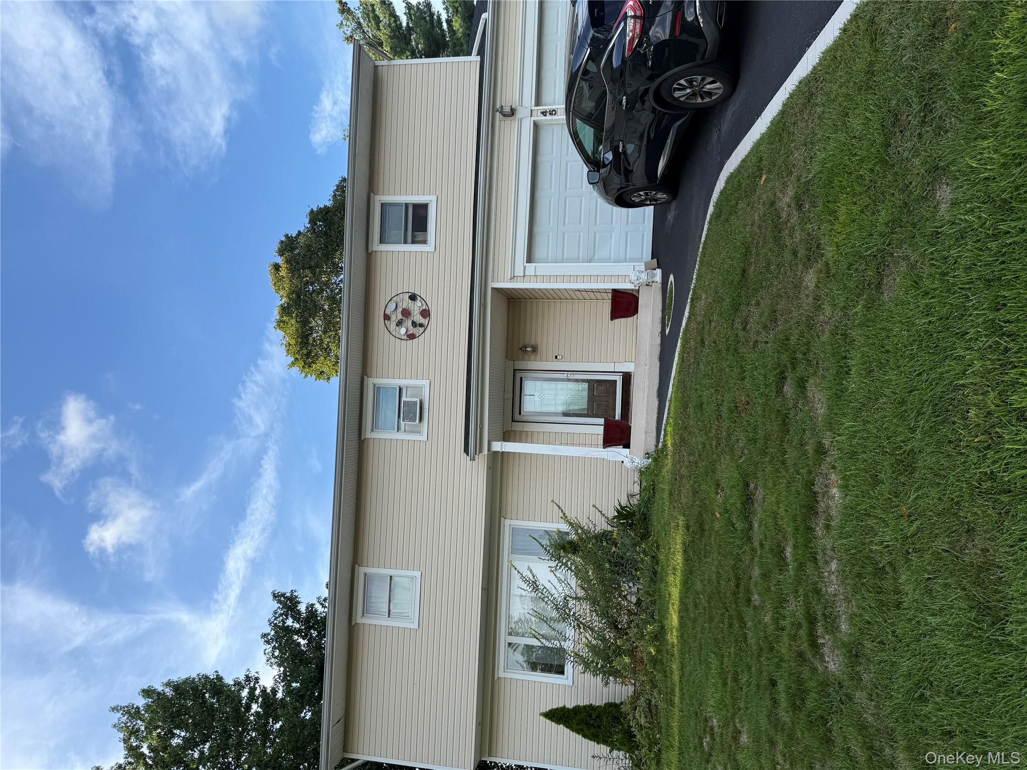 #1 photo, 45 Rush Street, सफ़ोक काउंटी Port Jefferson Station , NY 11776